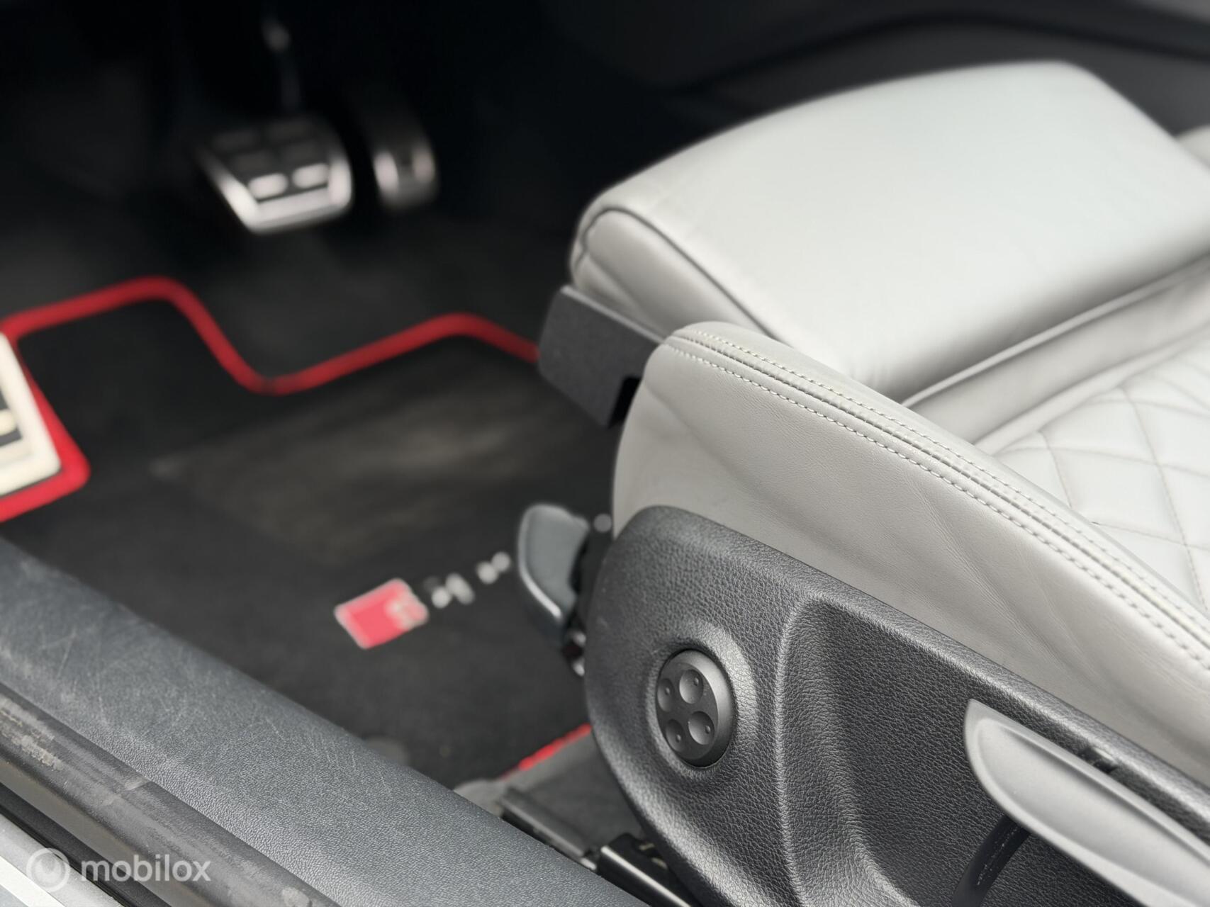 Foto van Audi TTS Roadster