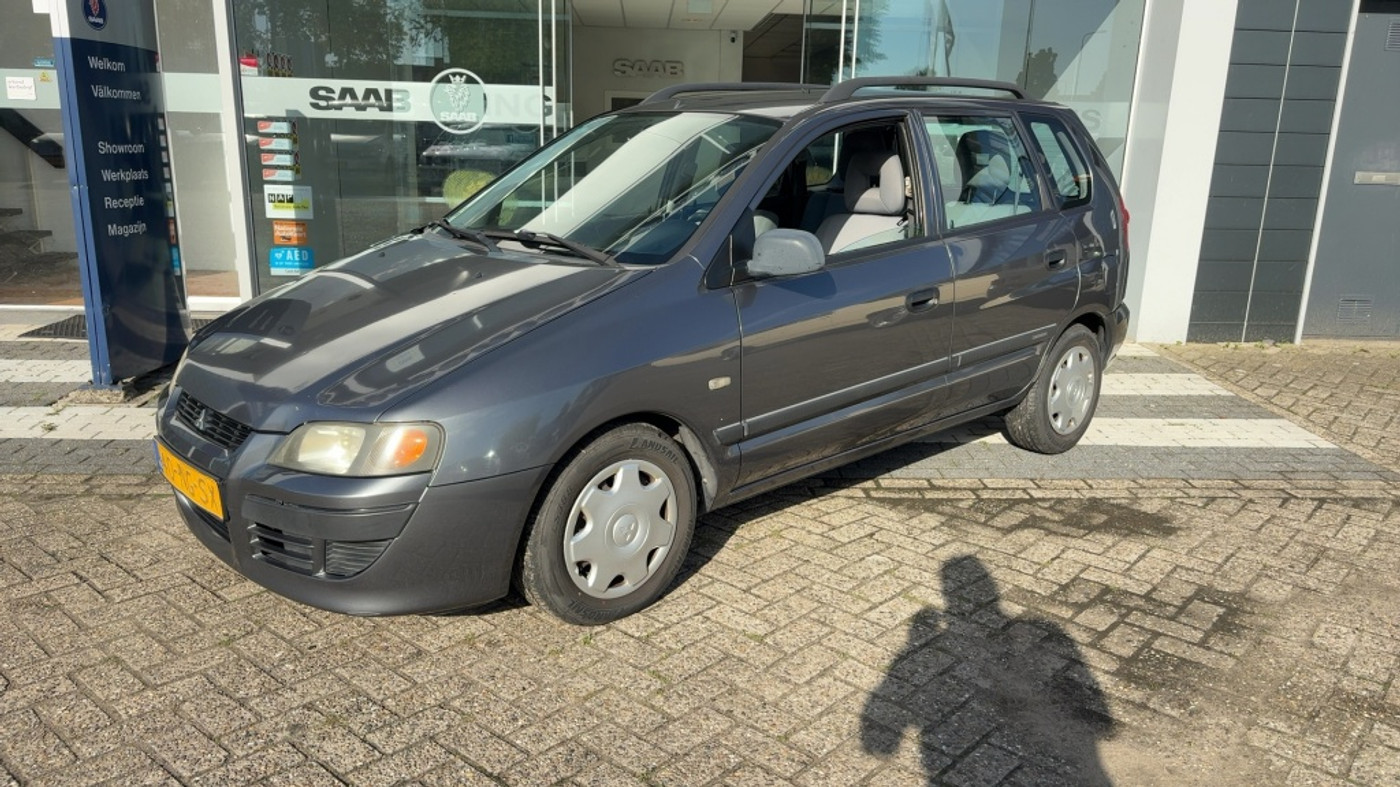 Mitsubishi Space Star 1.3 Family Airco Trekhaak NW APK 2003 - voorkant