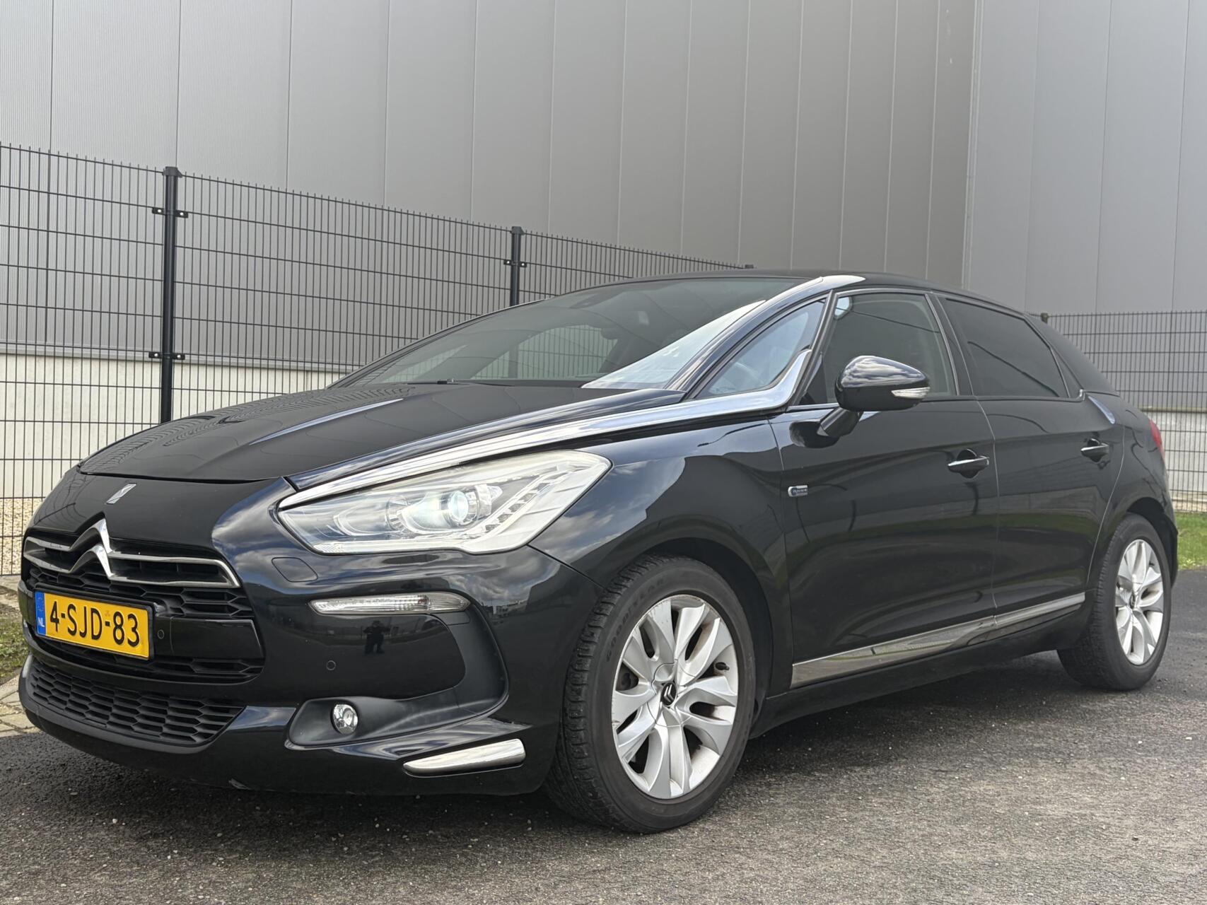 Citroen Ds5 2.0 Hybrid4 Sport Chic | MEMORY | STOELMASSAGE 2013 - voorkant