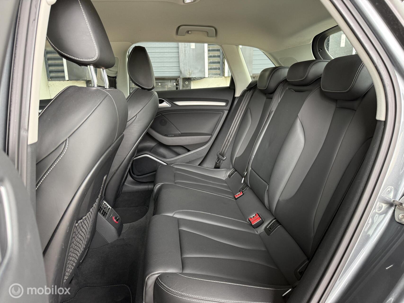 Foto van Audi S3 Sportback