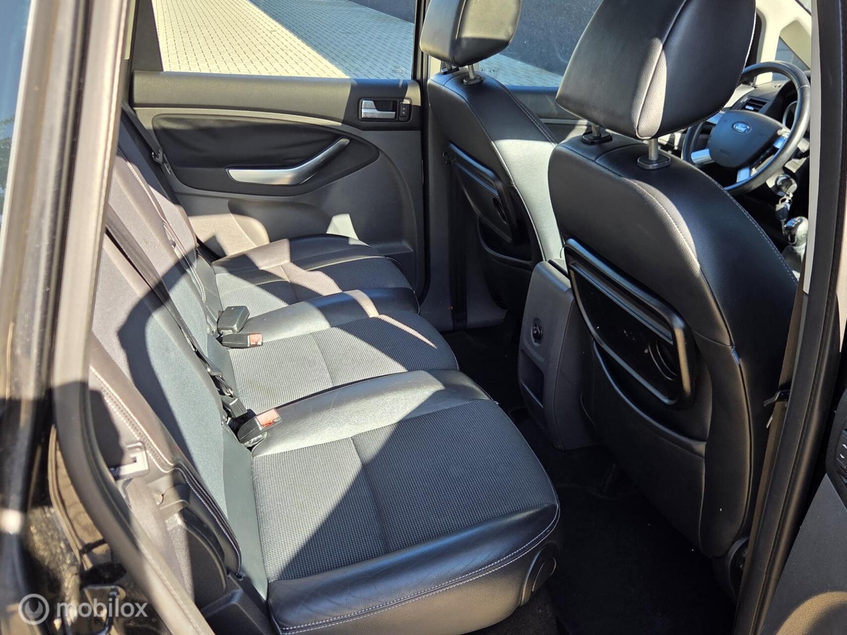 Foto van Ford C-max