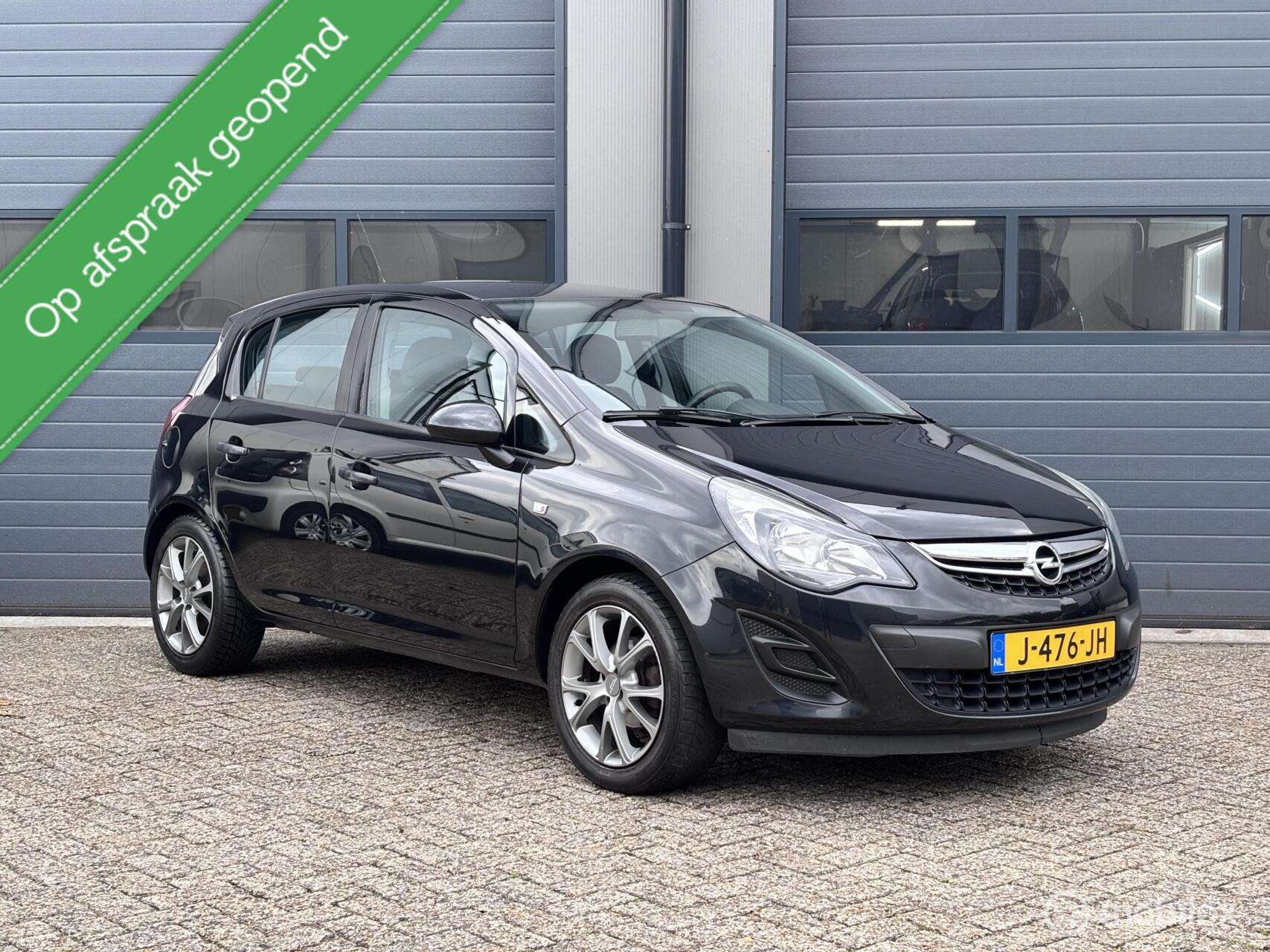 Opel Corsa 1.4-16V Berlin 5 DRS/BWJ 2014 2014 - voorkant