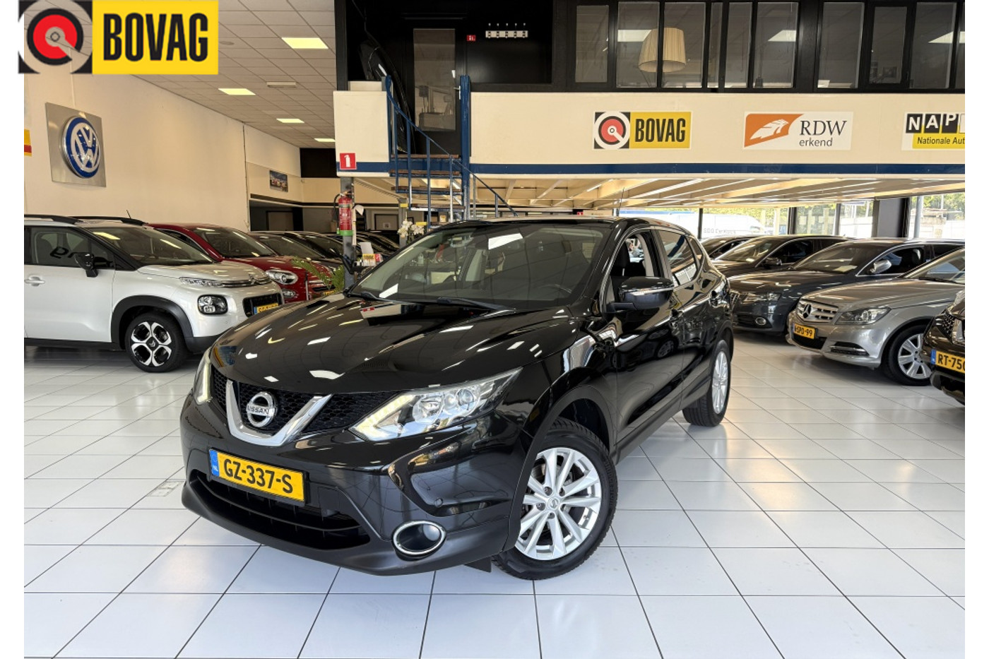 Nissan Nissan Qashqai 1.2 Connect Edition Bovag Garantie Panoramadak 2015 - voorkant