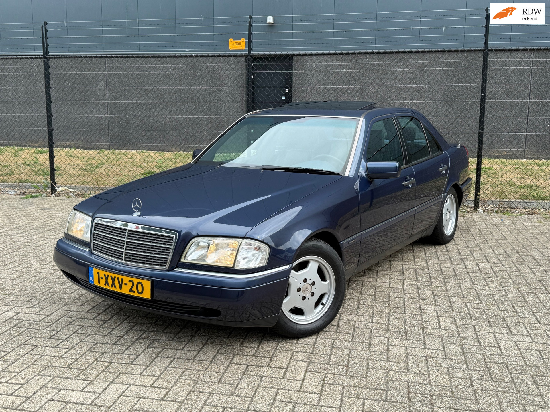 Mercedes-Benz C-klasse 280 Elegance 1996 - voorkant