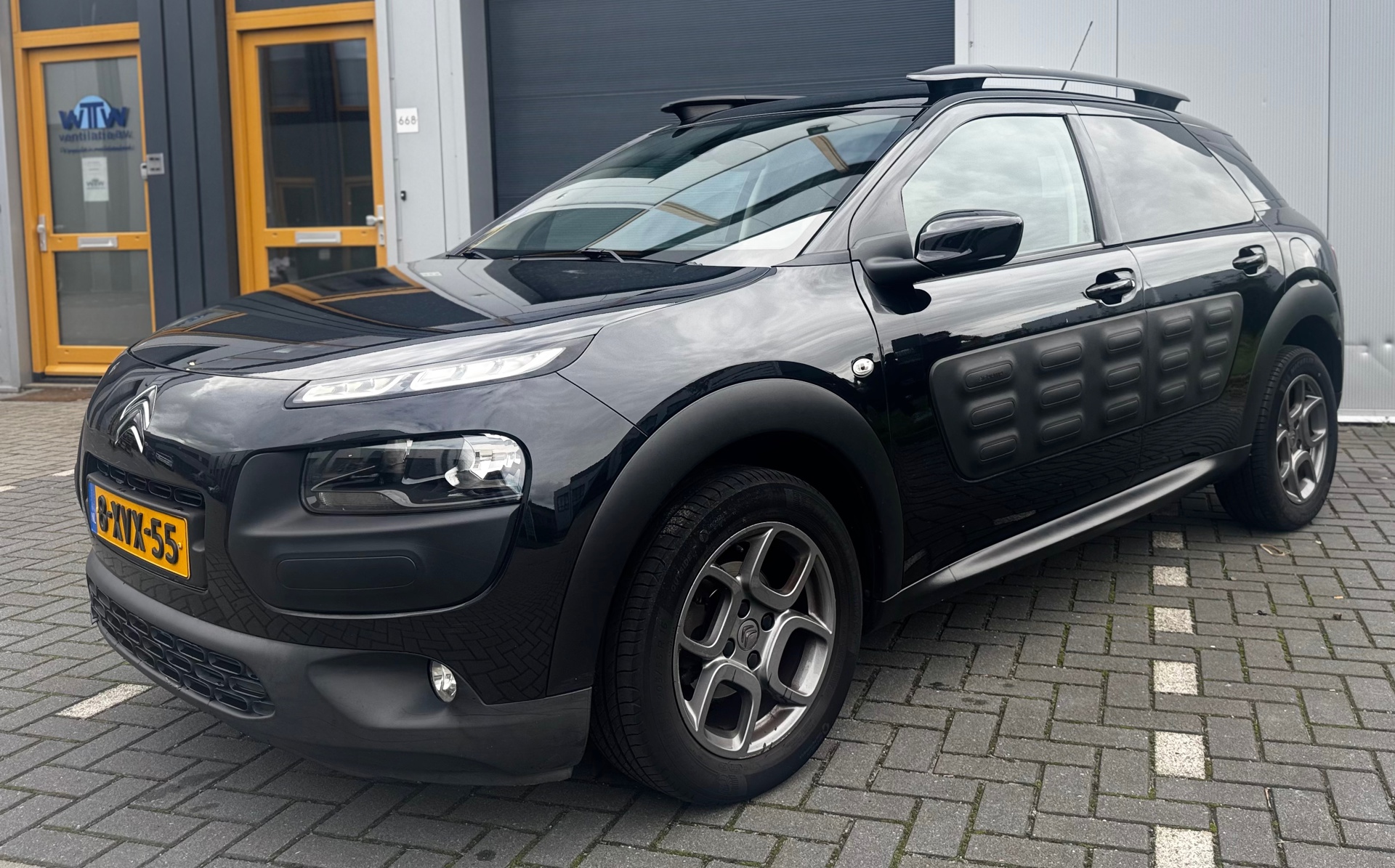 Foto van Citroen C4 Cactus