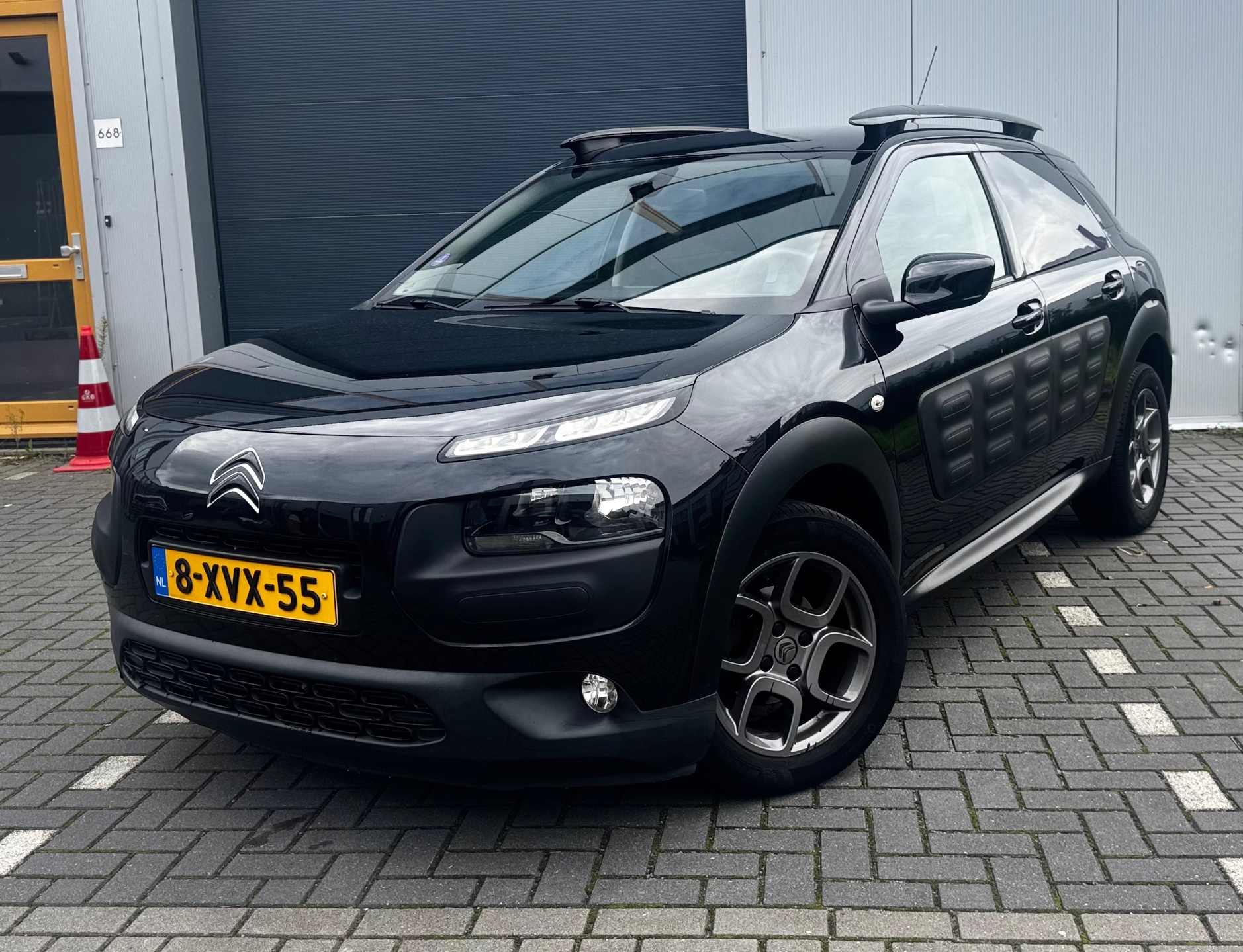 Citroen C4 Cactus 1.2 PureTech Shine-Nieuw APK 2014 - voorkant