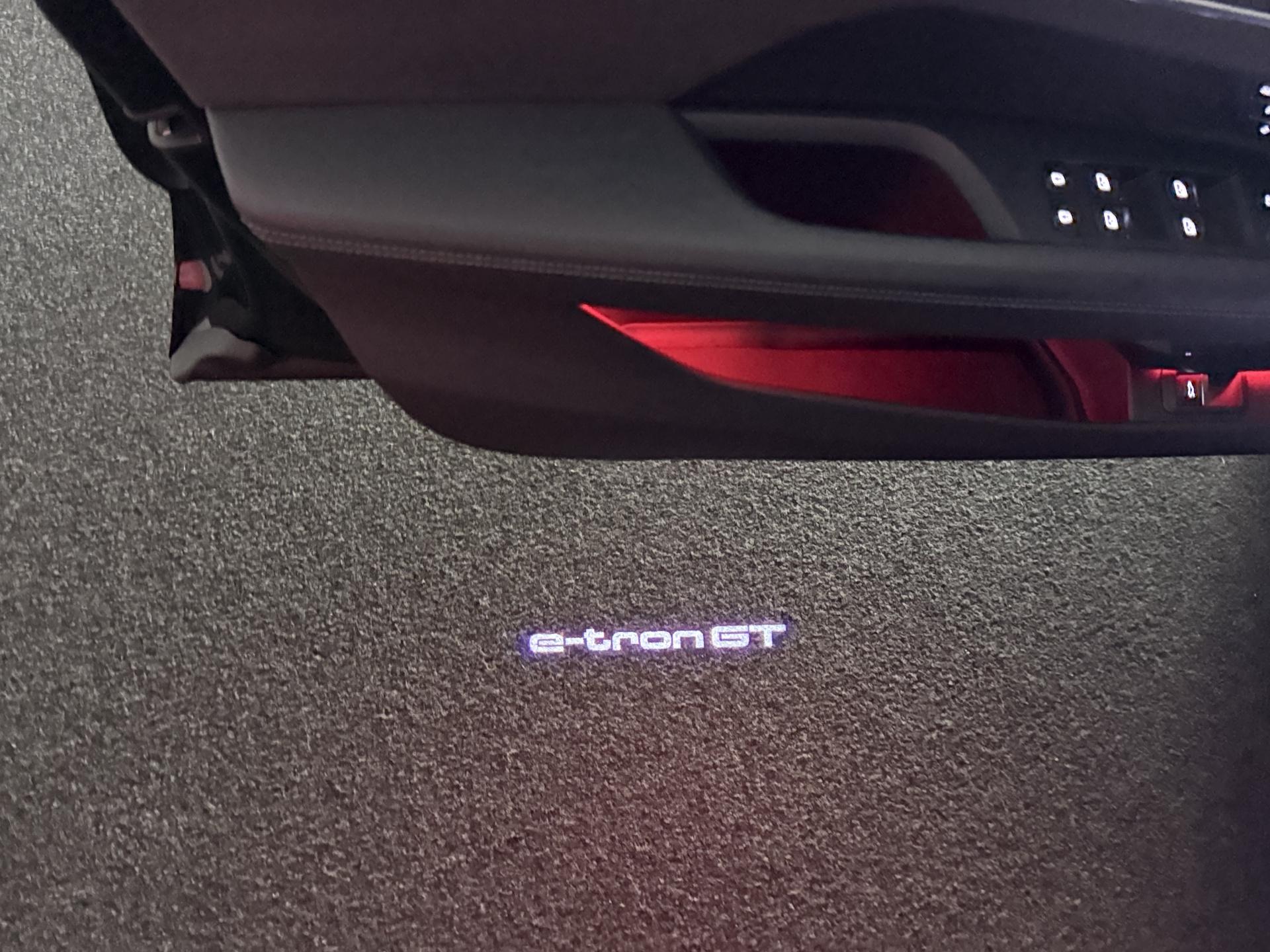 Foto van Audi E-tron GT