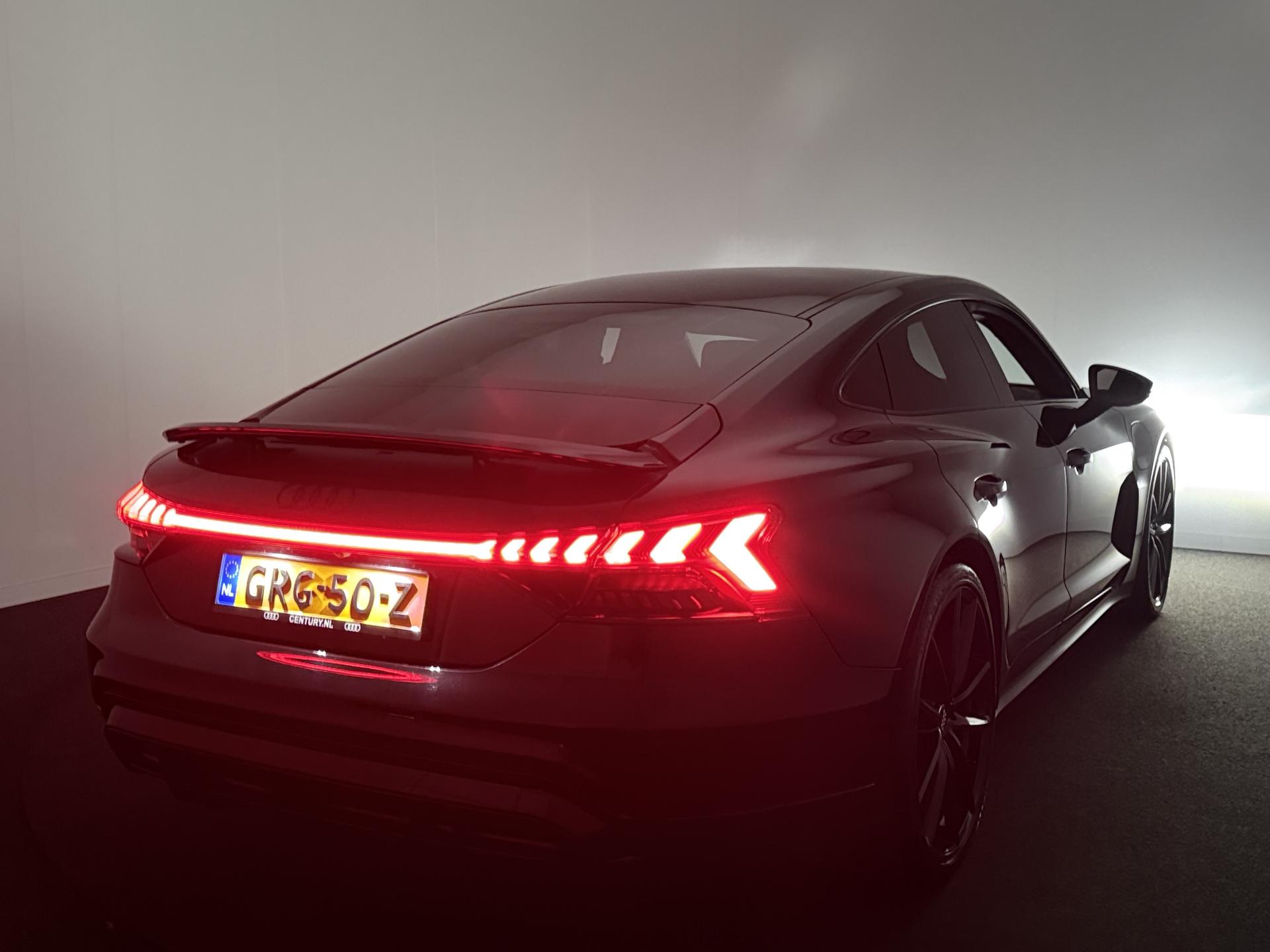 Foto van Audi E-tron GT