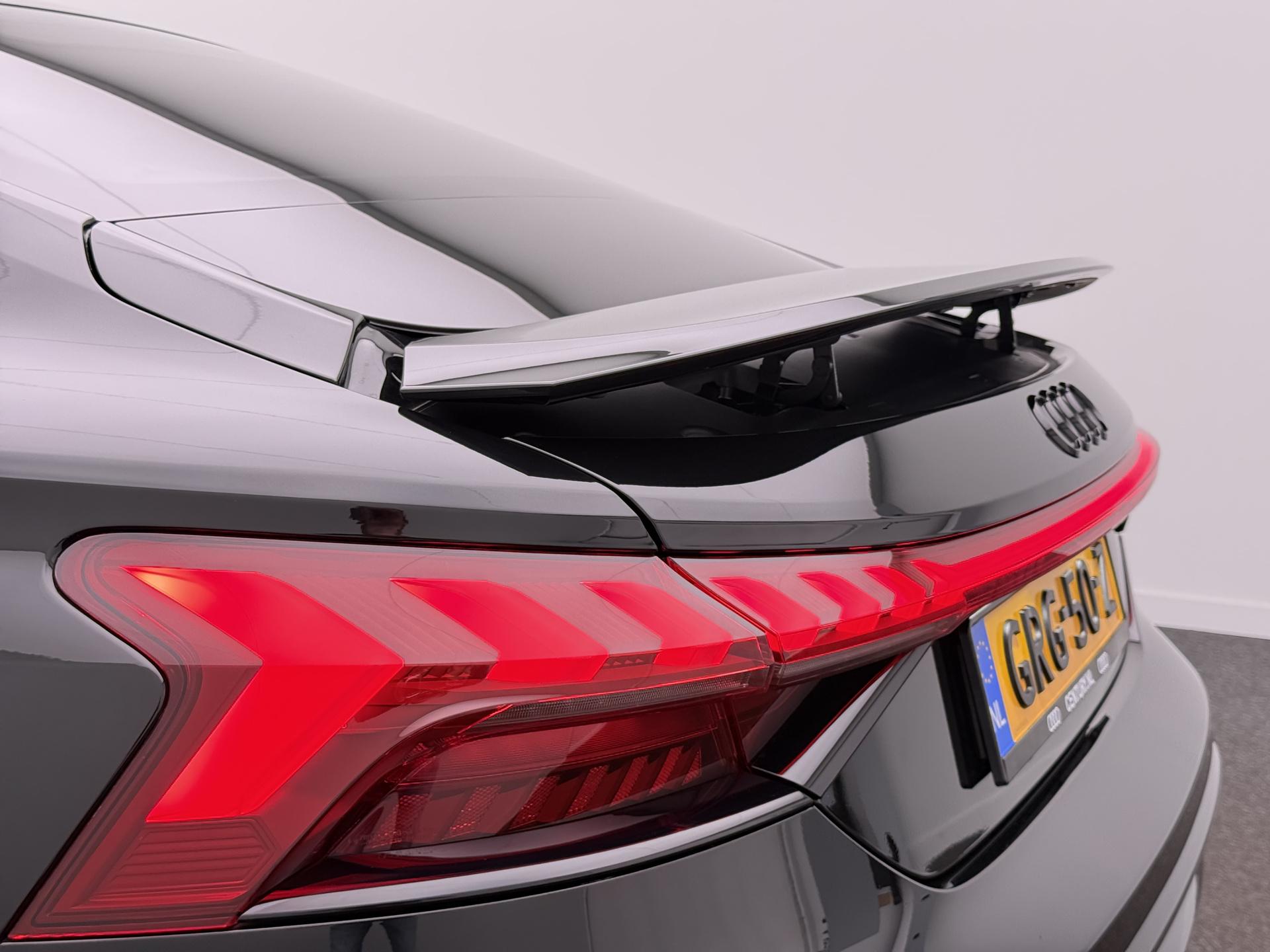 Foto van Audi E-tron GT