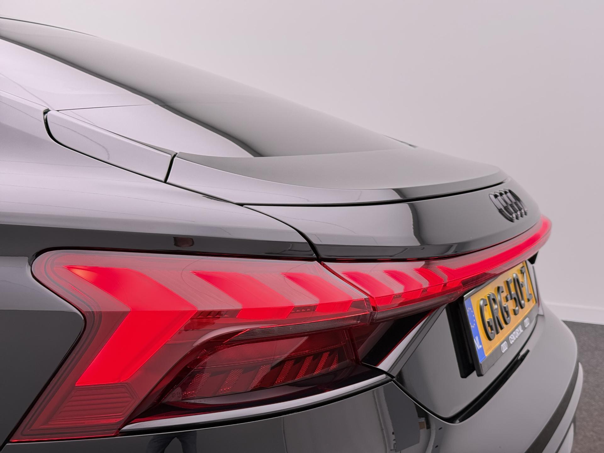Foto van Audi E-tron GT