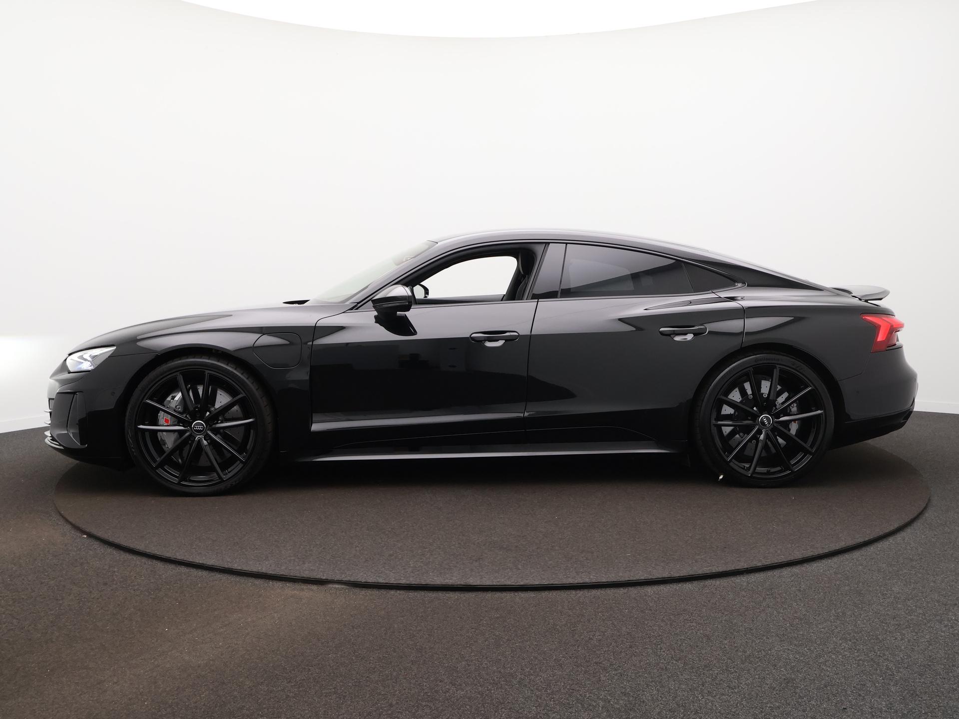 Foto van Audi E-tron GT