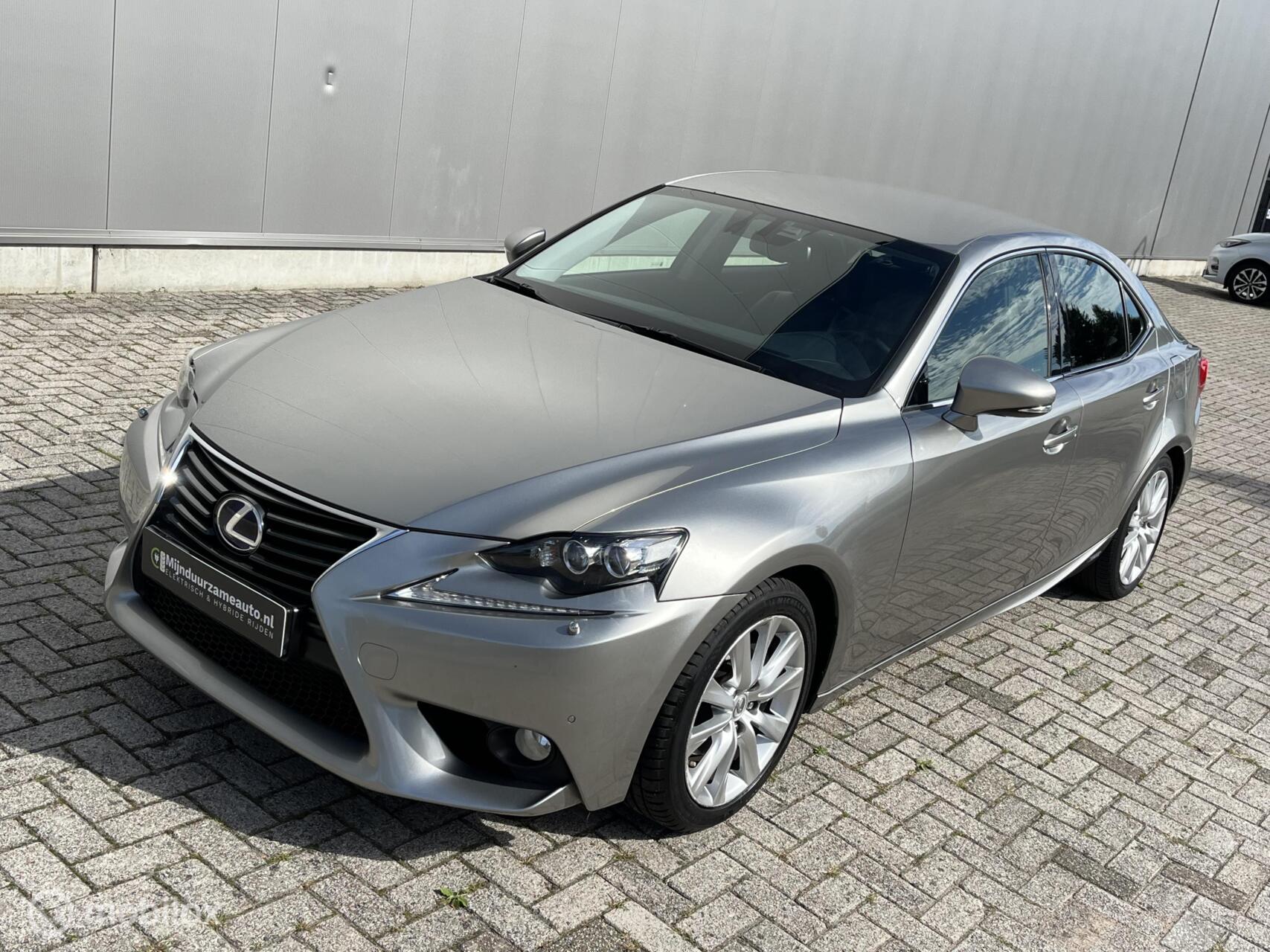 Foto van Lexus Lexus Is300h
