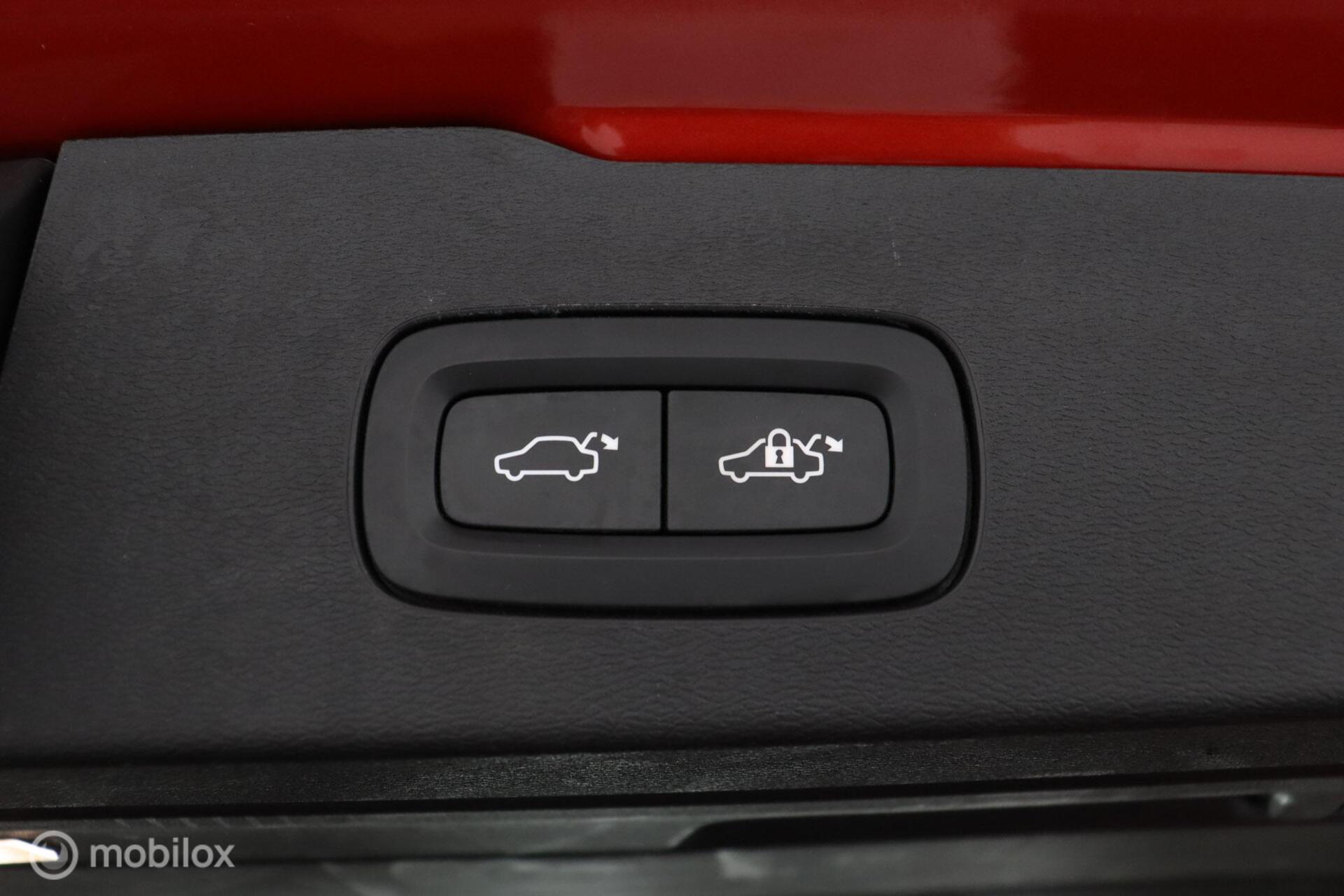 Foto van Volvo V60 T8 Twin Engine