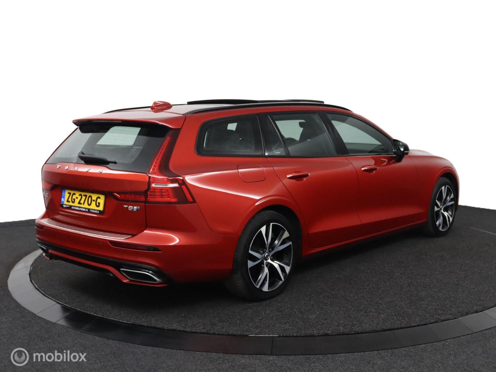 Foto van Volvo V60 T8 Twin Engine