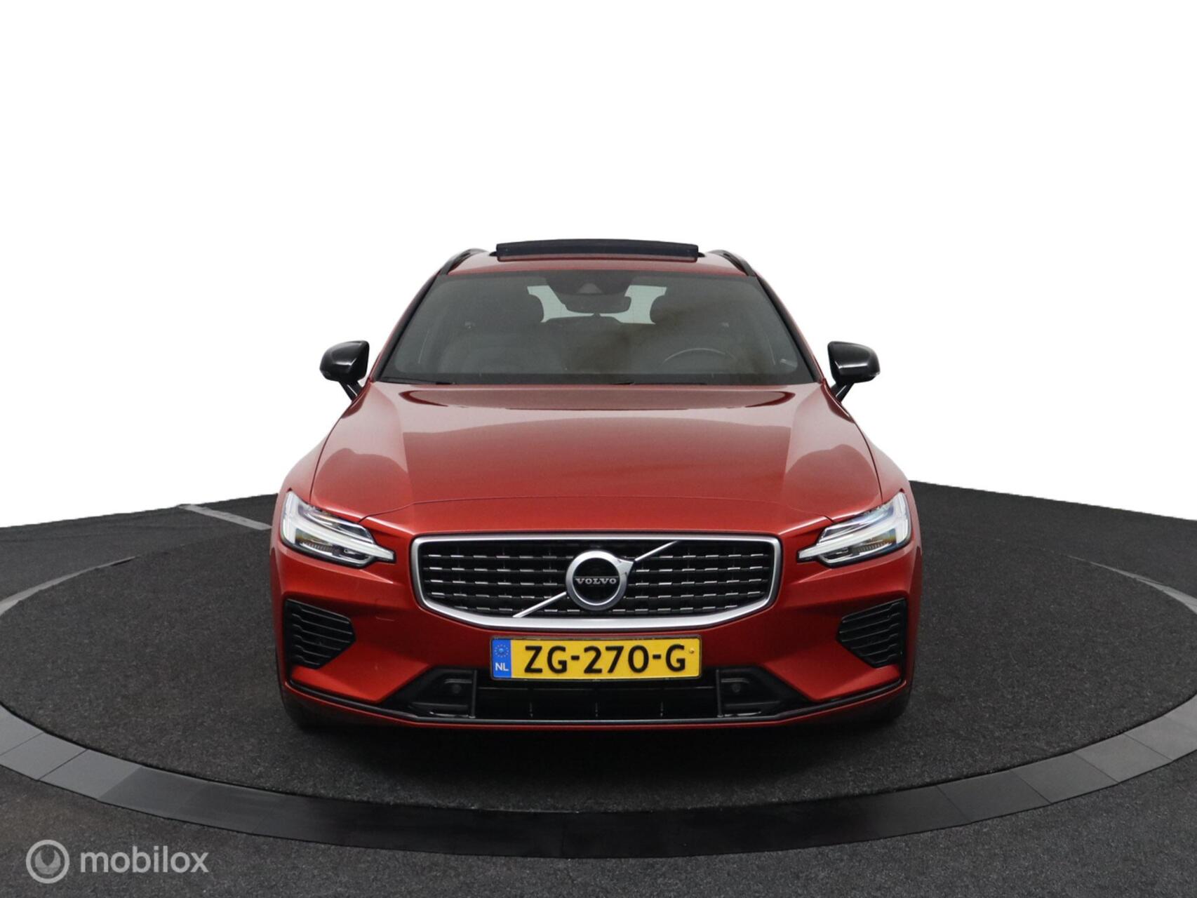 Foto van Volvo V60 T8 Twin Engine