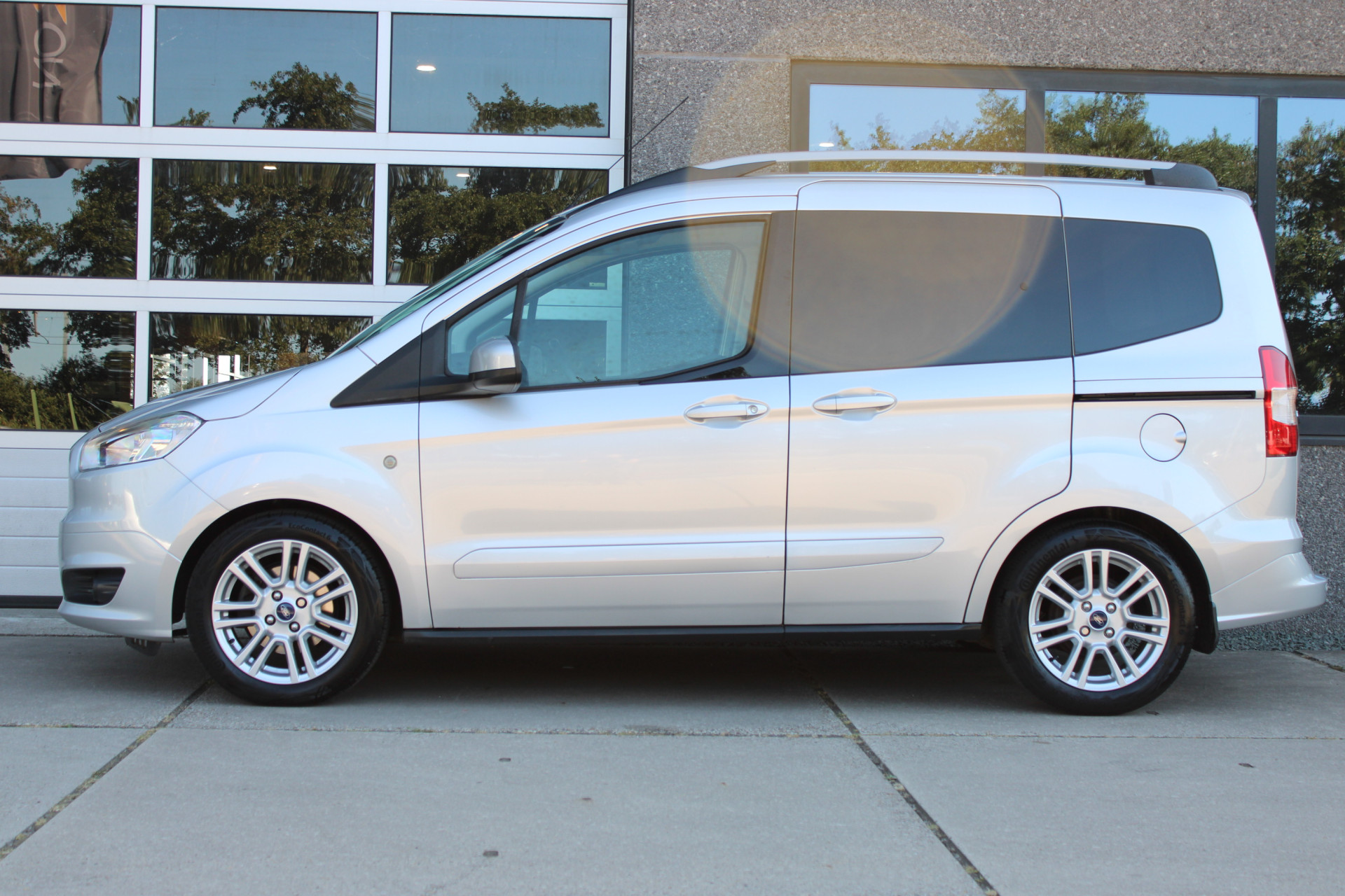 Foto van Ford Tourneo Courier