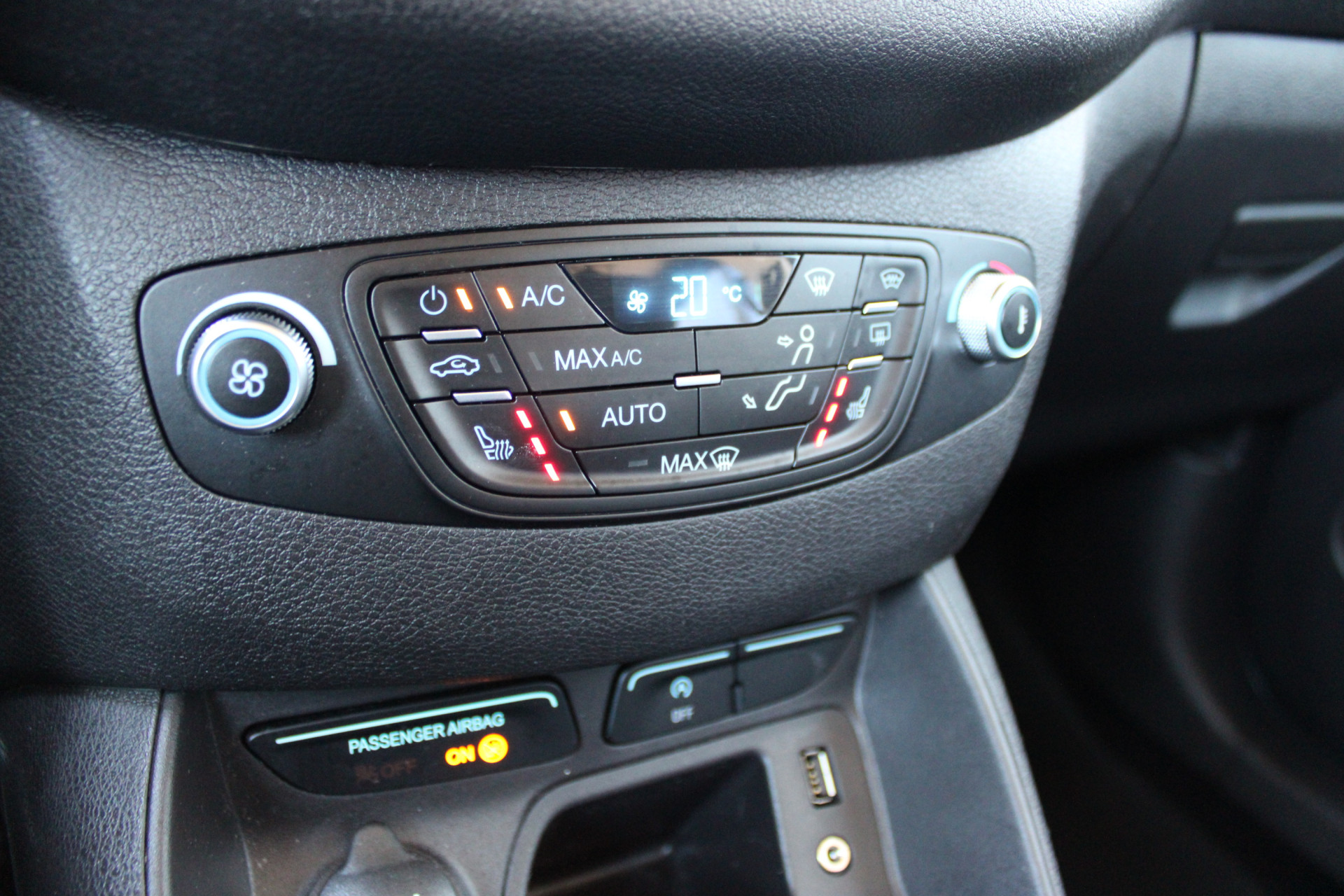 Foto van Ford Tourneo Courier