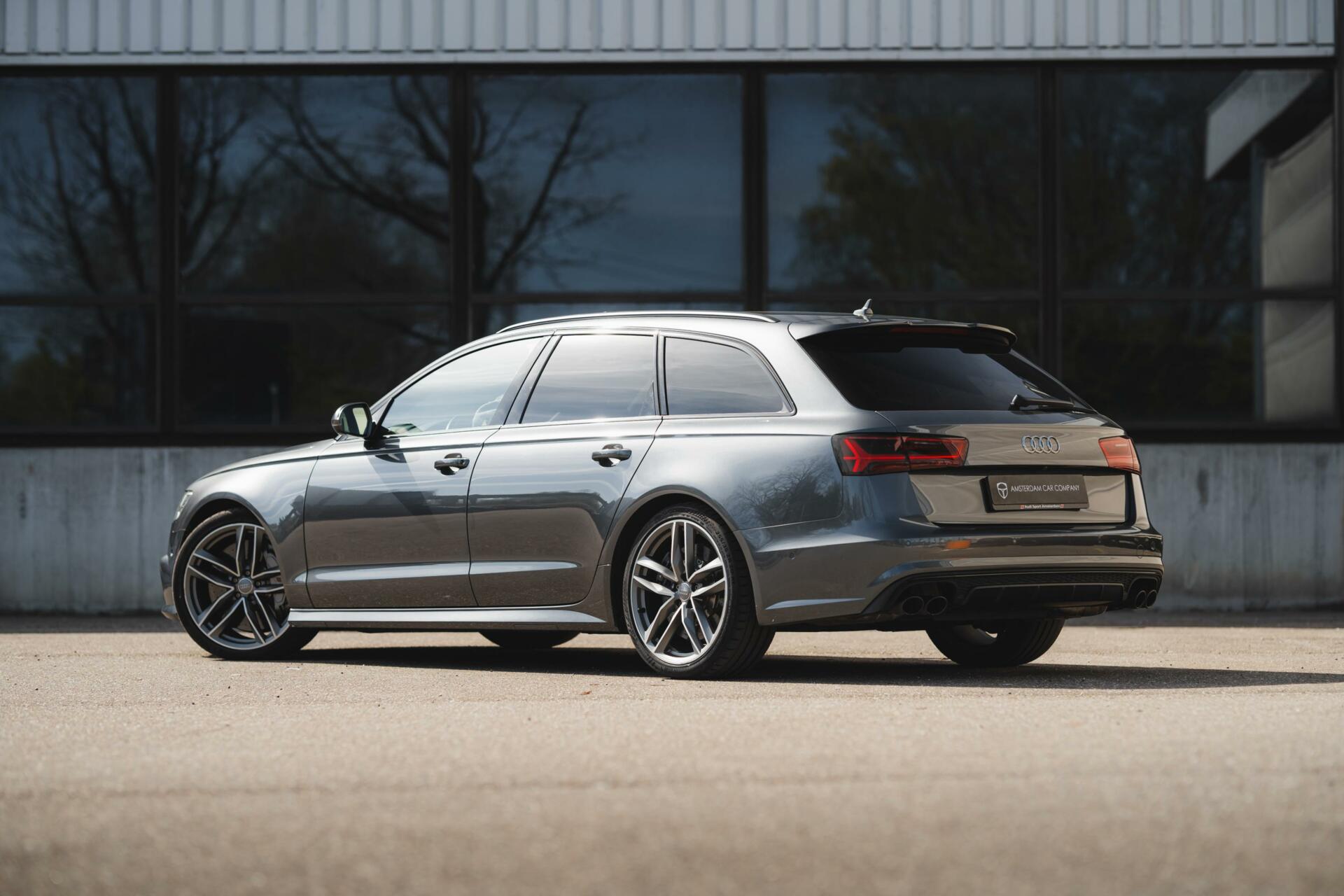 Foto van Audi S6 Avant