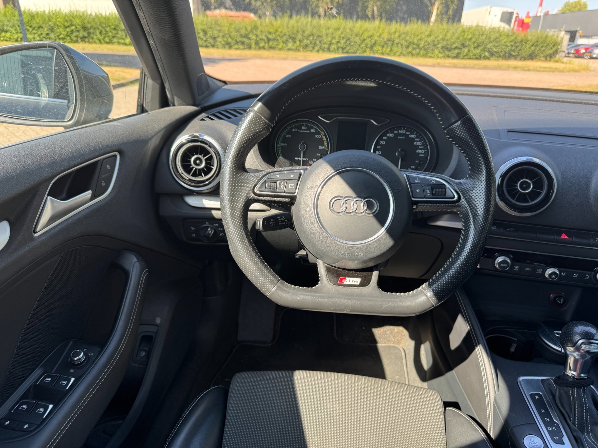 Foto van Audi A3 Sportback E-tron