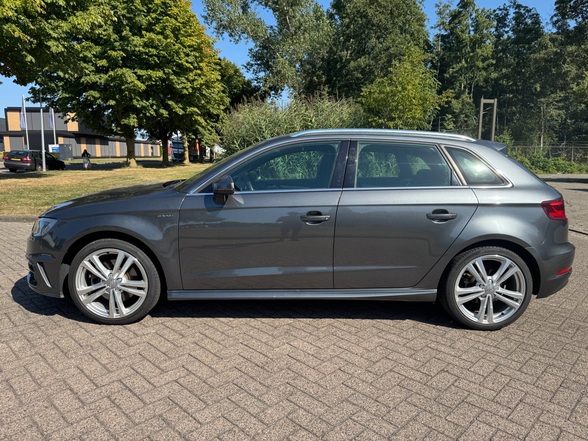 Foto van Audi A3 Sportback E-tron