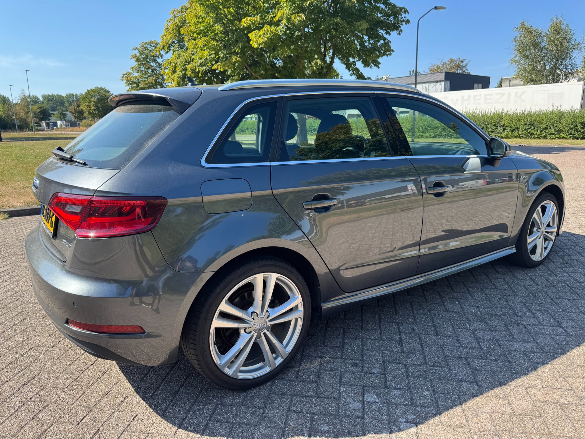 Foto van Audi A3 Sportback E-tron