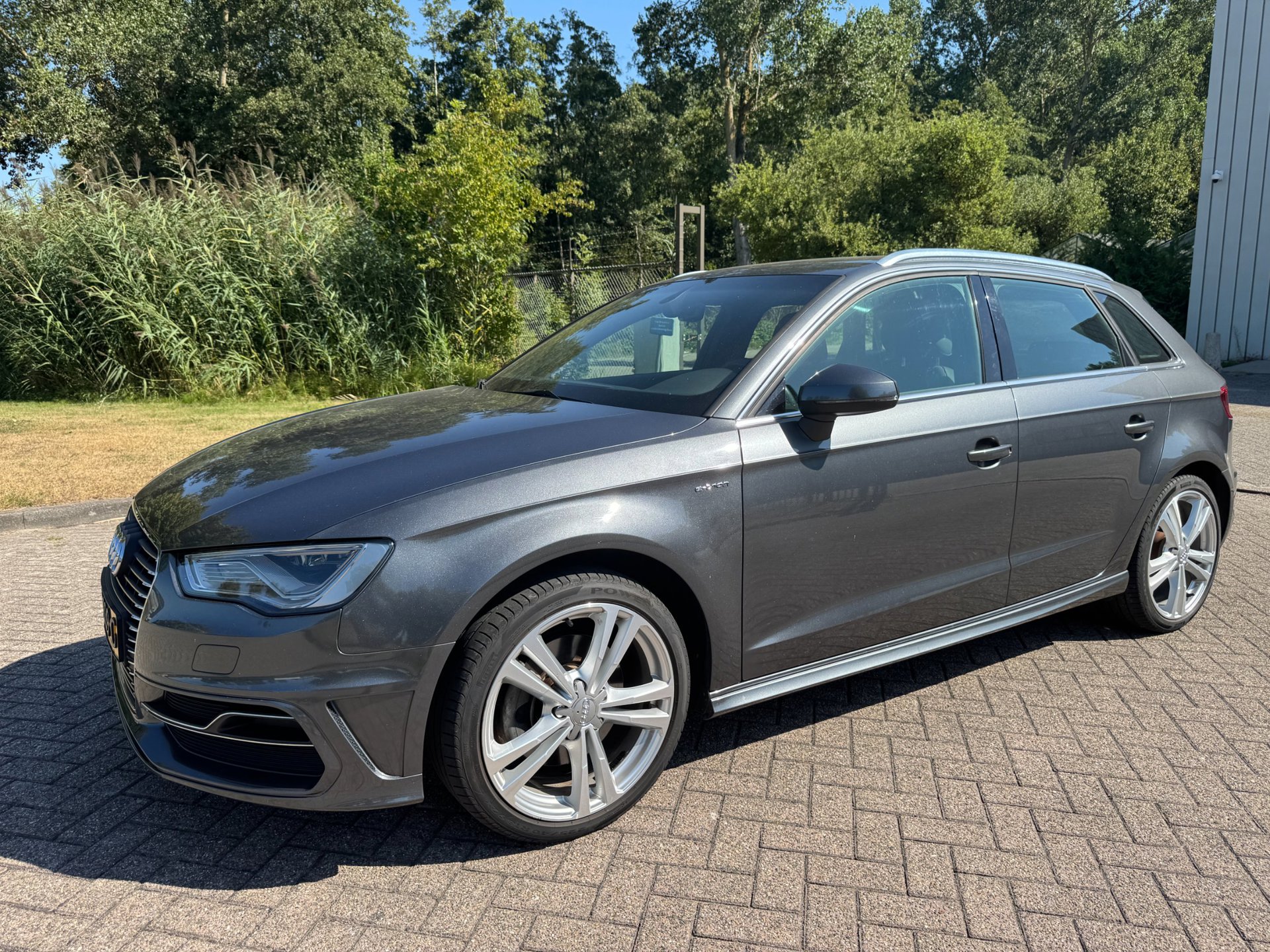 Audi A3 Sportback E-tron 1.4 e-tron PHEV Ambition Pro Line plus|ECC|CRUISE|P SENSOR|TREKHAAK|HALF LEDER 2015 - voorkant