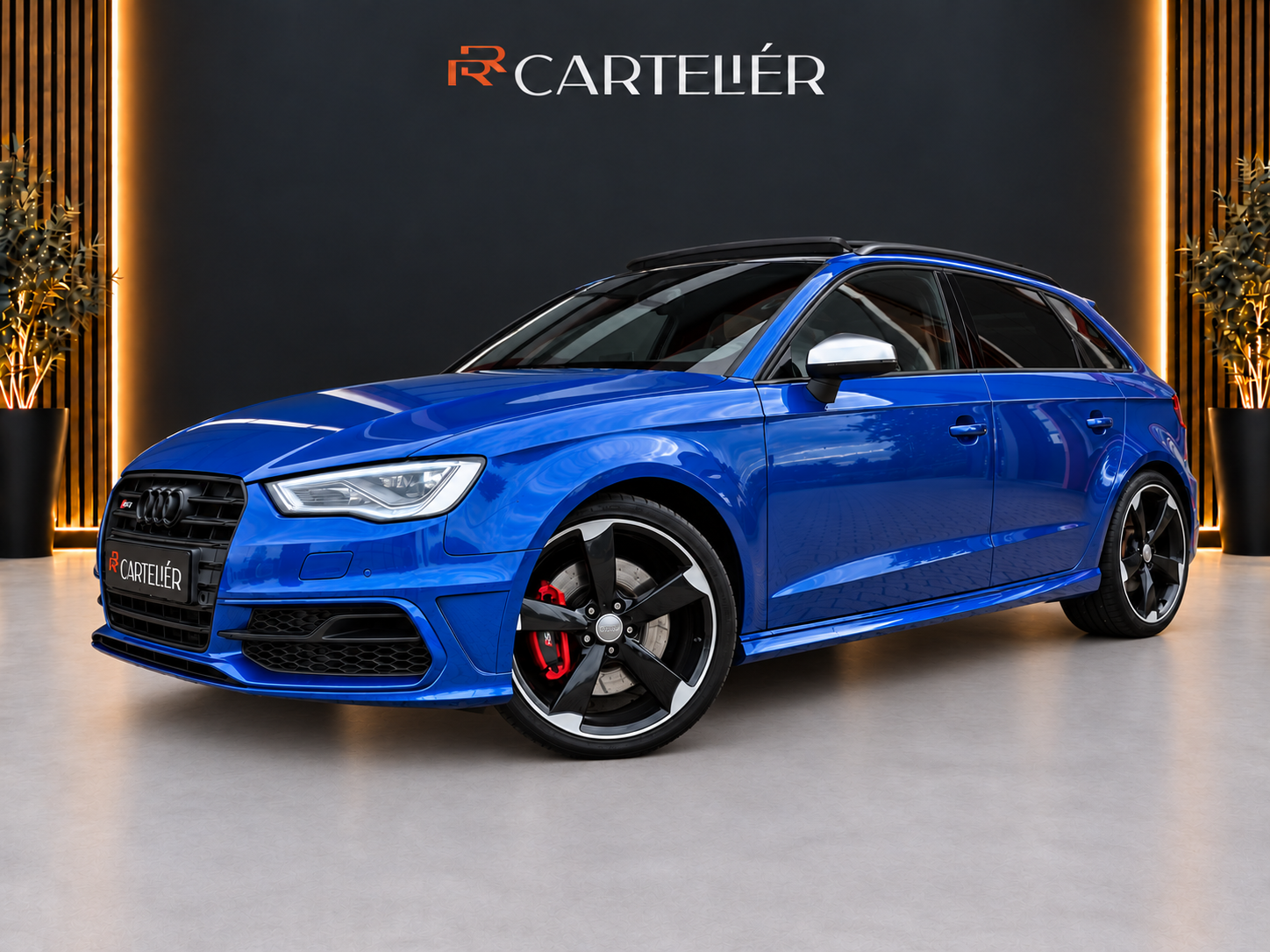 Audi S3 Sportback 2.0 TFSI S3 Quattro Sepang Blue | RS Seats | Pano | B&O"| Nappa Leder | Armytrix | Rotor 19'' | Camera | Cruise | Led | Stoelverwarming | Navi | Armytrix | Afgevlakt Stuur | F1 Flippers | Lichtpakket 2014 - voorkant