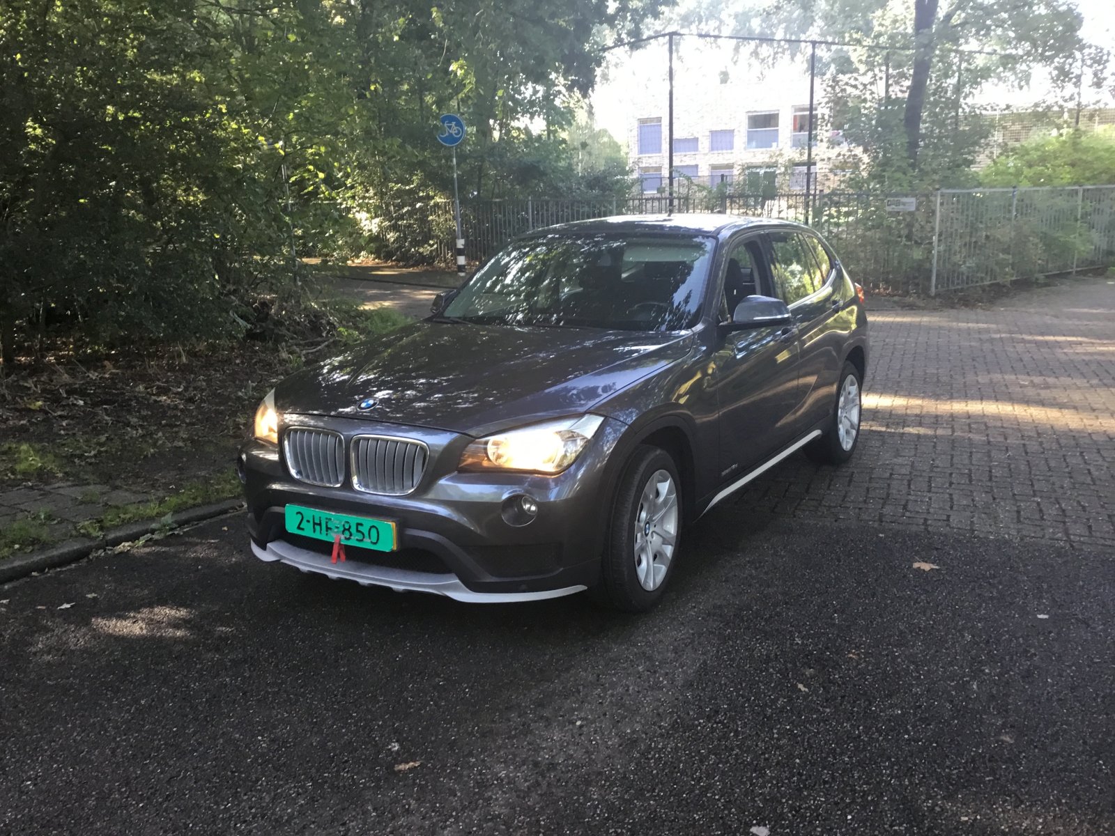 BMW X1 sDrive18d Executive 2015 - voorkant