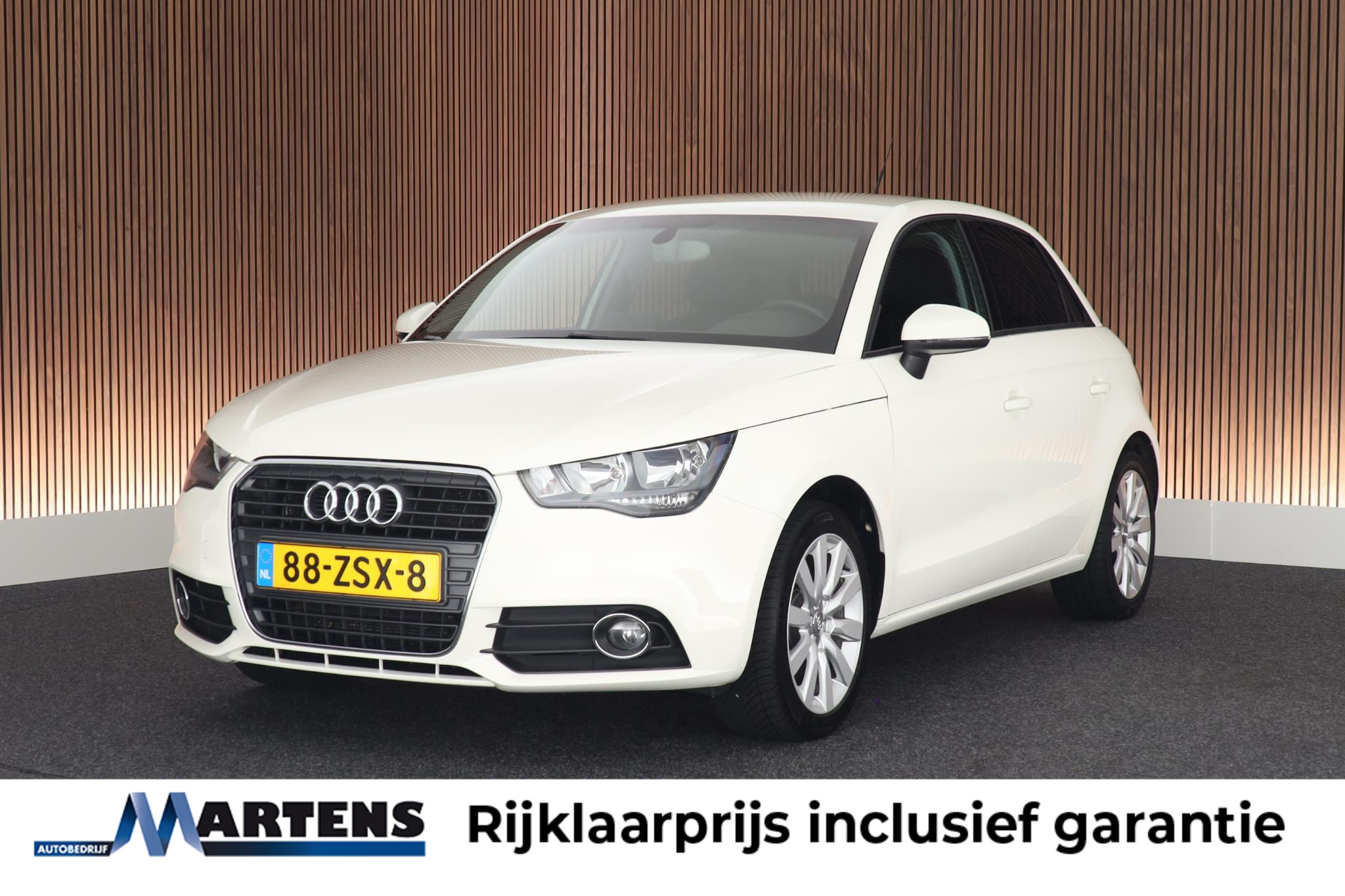 Audi A1 Sportback 1.2 TFSI 86pk Connect 2013 - voorkant