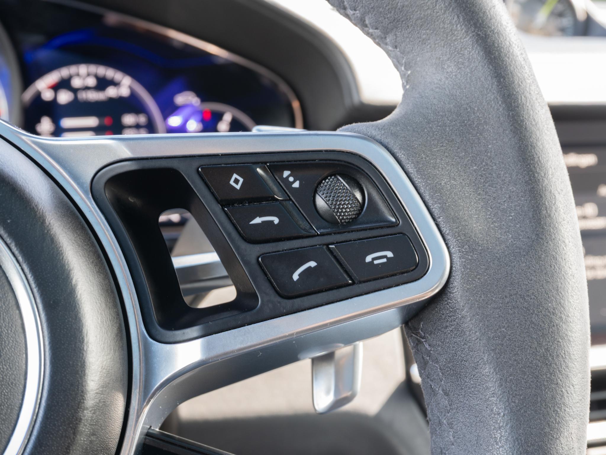 Foto van Porsche Cayenne E-hybrid