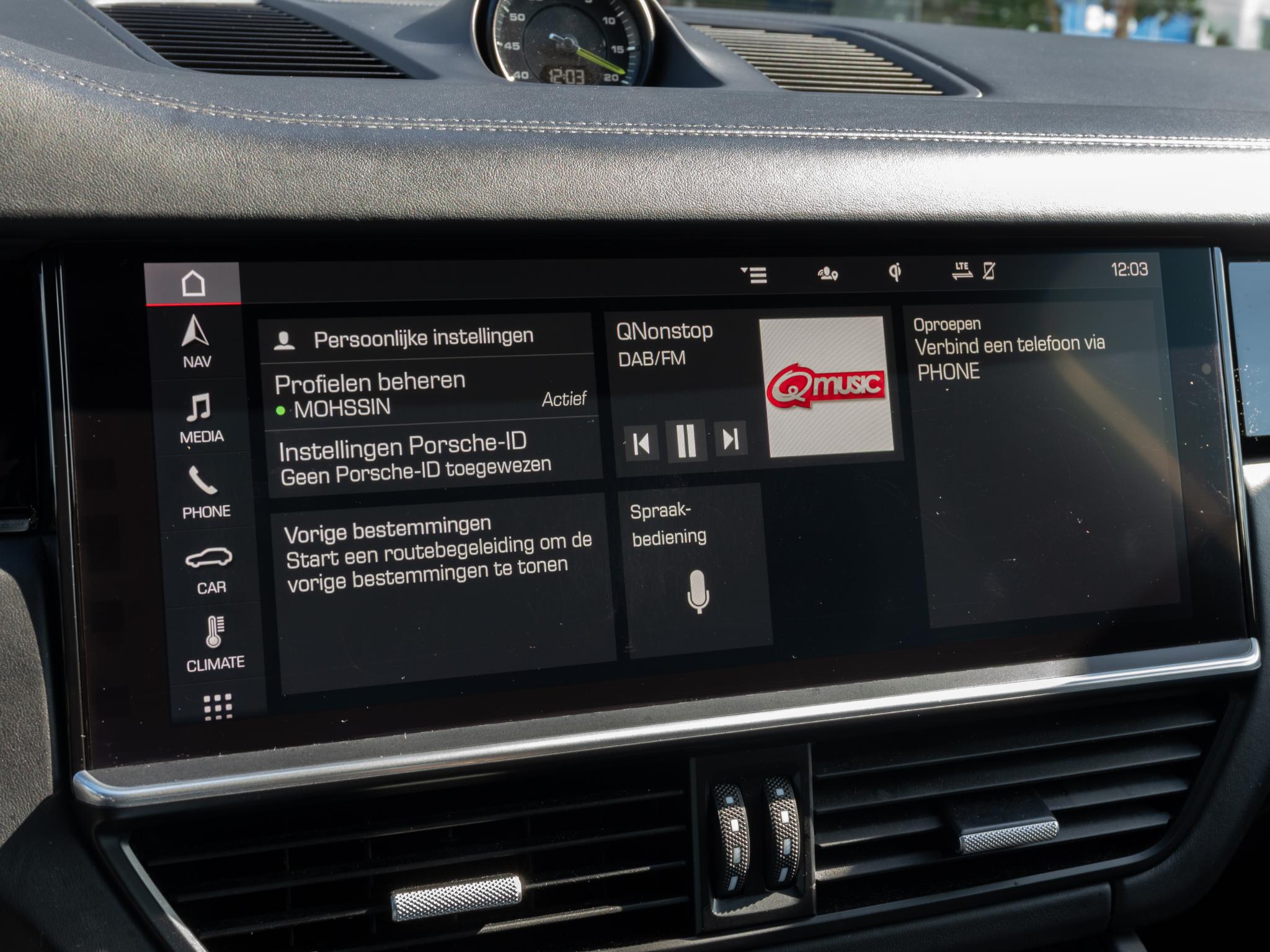 Foto van Porsche Cayenne E-hybrid