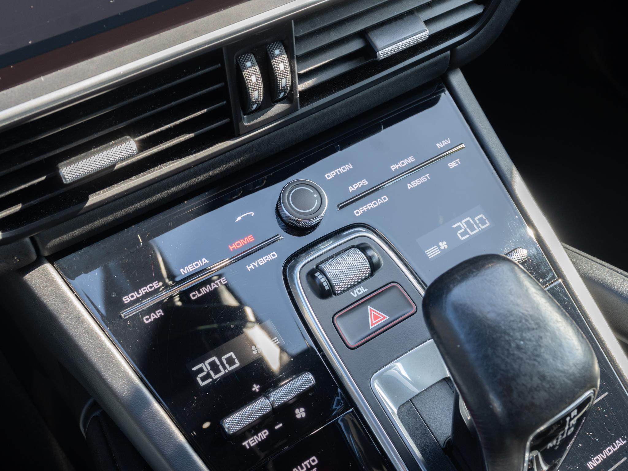 Foto van Porsche Cayenne E-hybrid