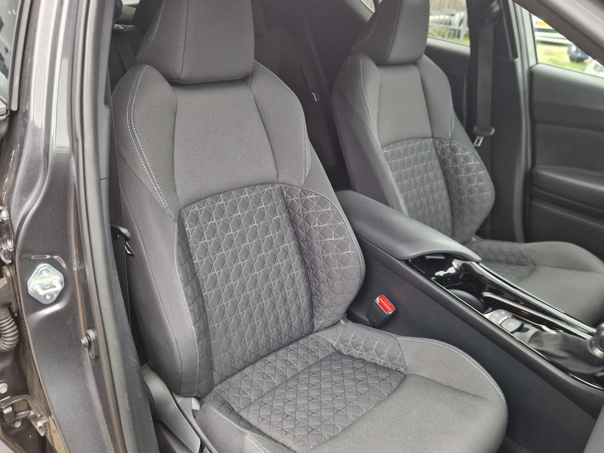 Foto van Toyota Toyota C-hr
