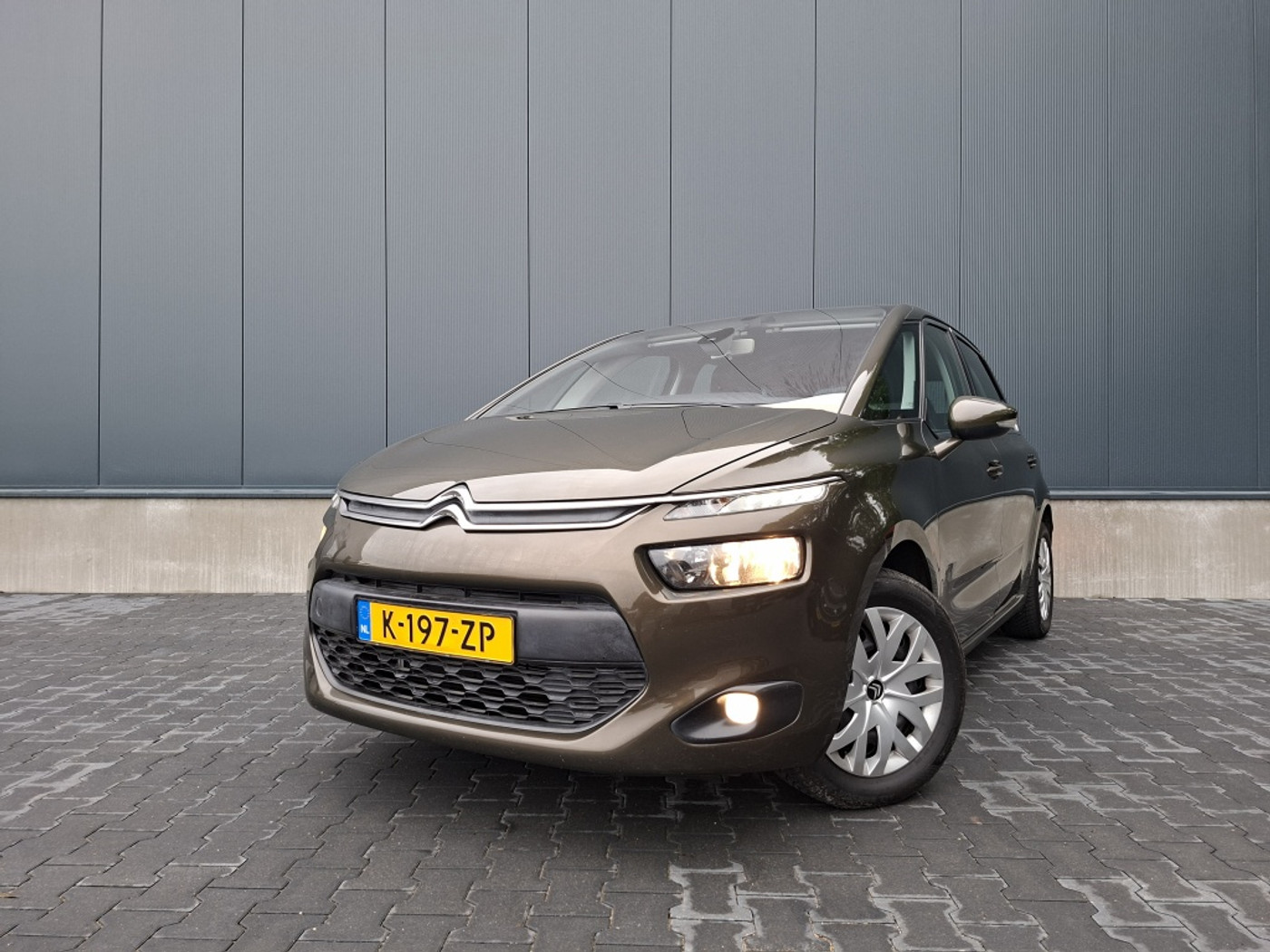 Citroen C4 1.6 VTi Business Trekhaak , nieuwe model , stoelverwarming 2013 - voorkant