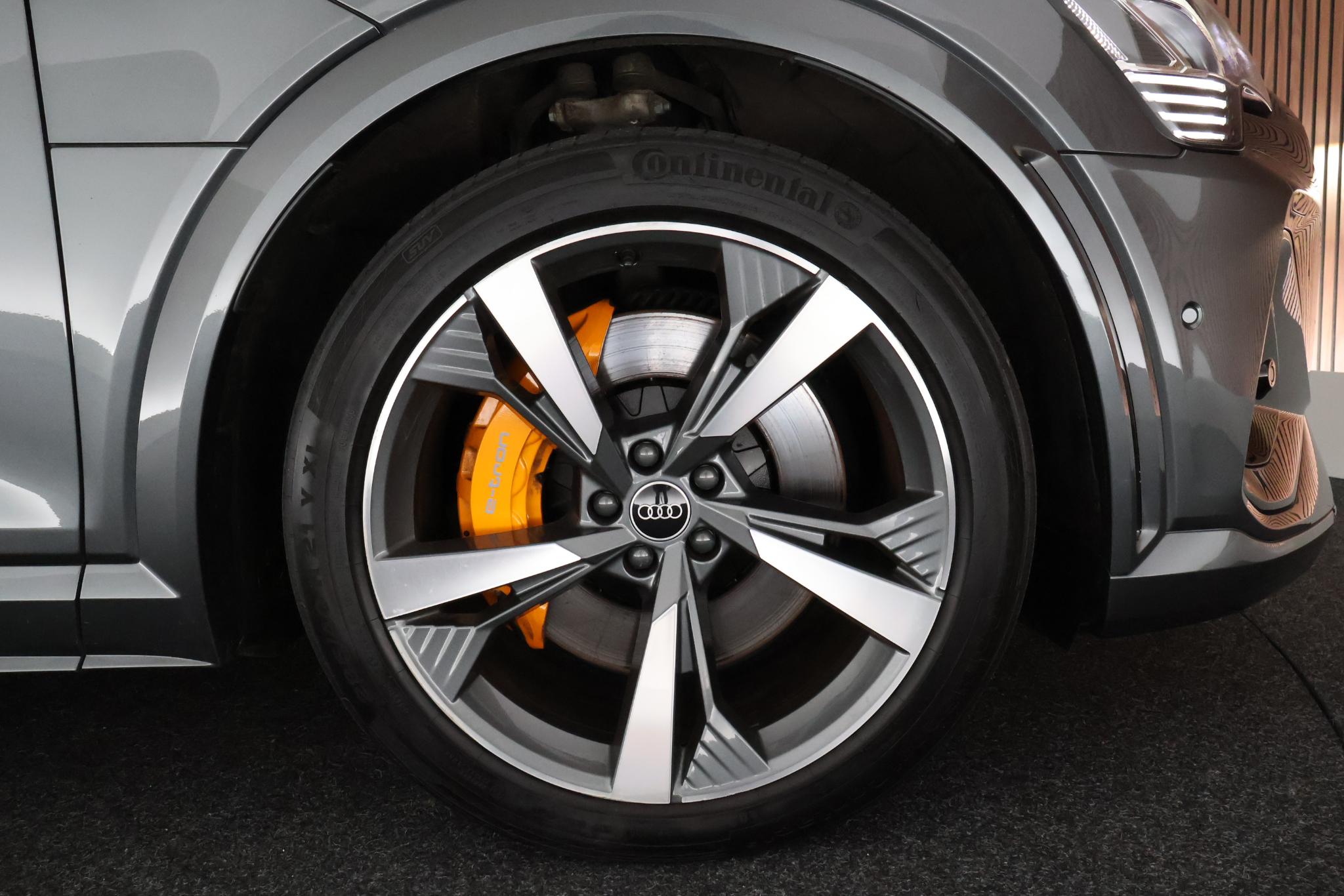 Foto van Audi E-tron S Sportback