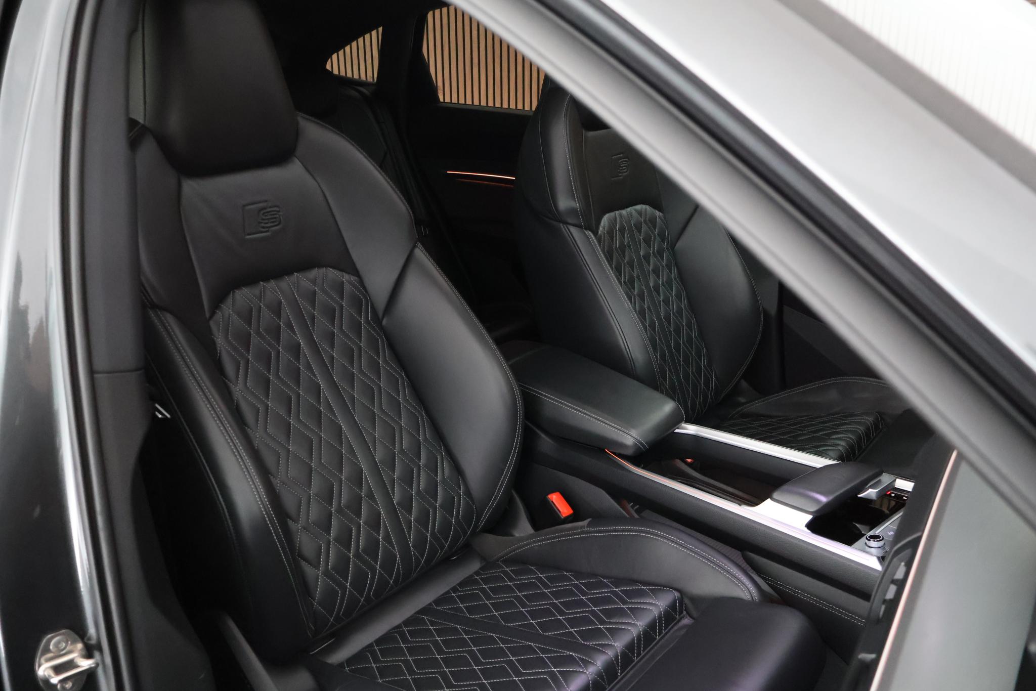 Foto van Audi E-tron S Sportback
