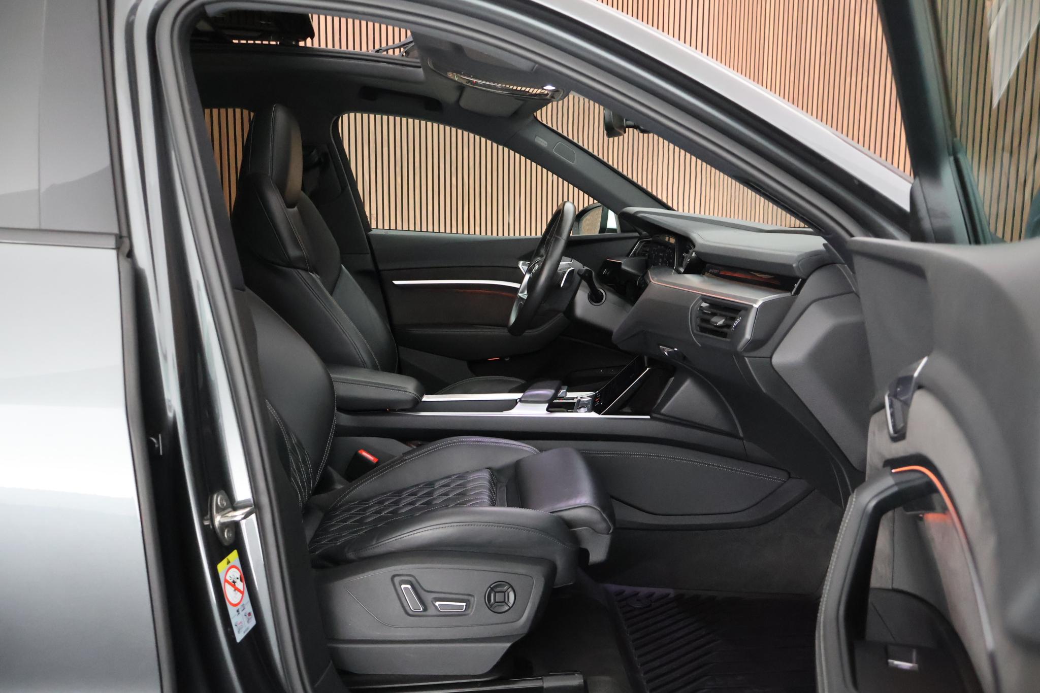 Foto van Audi E-tron S Sportback