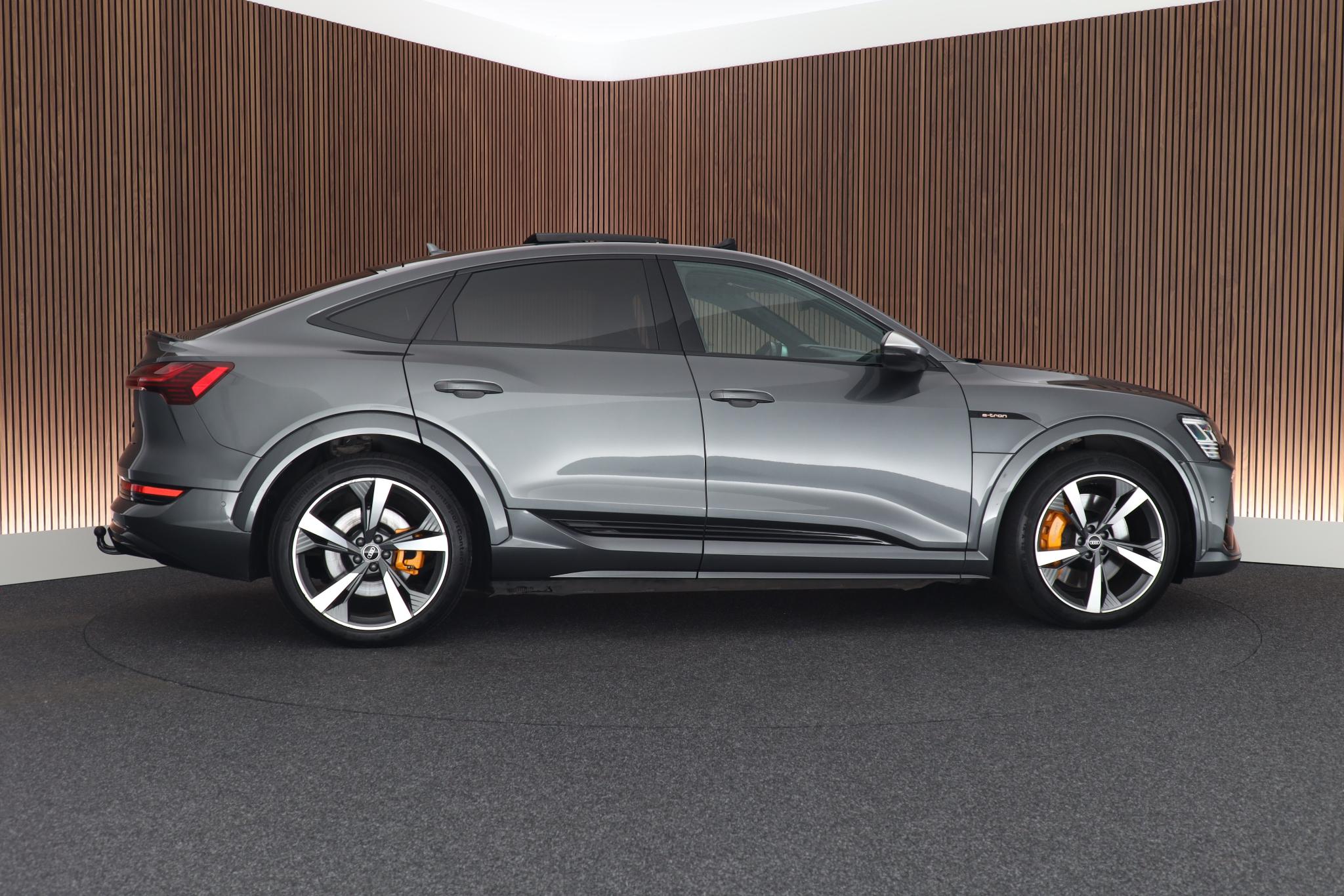 Foto van Audi E-tron S Sportback