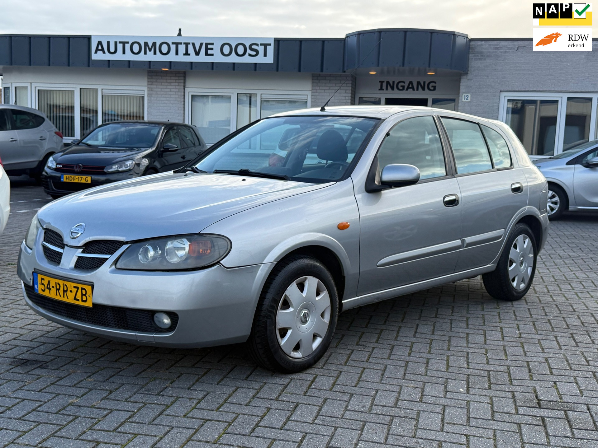 Nissan Nissan Almera 1.8 Acenta Automaat|Airco|Trekhaak! 2005 - voorkant