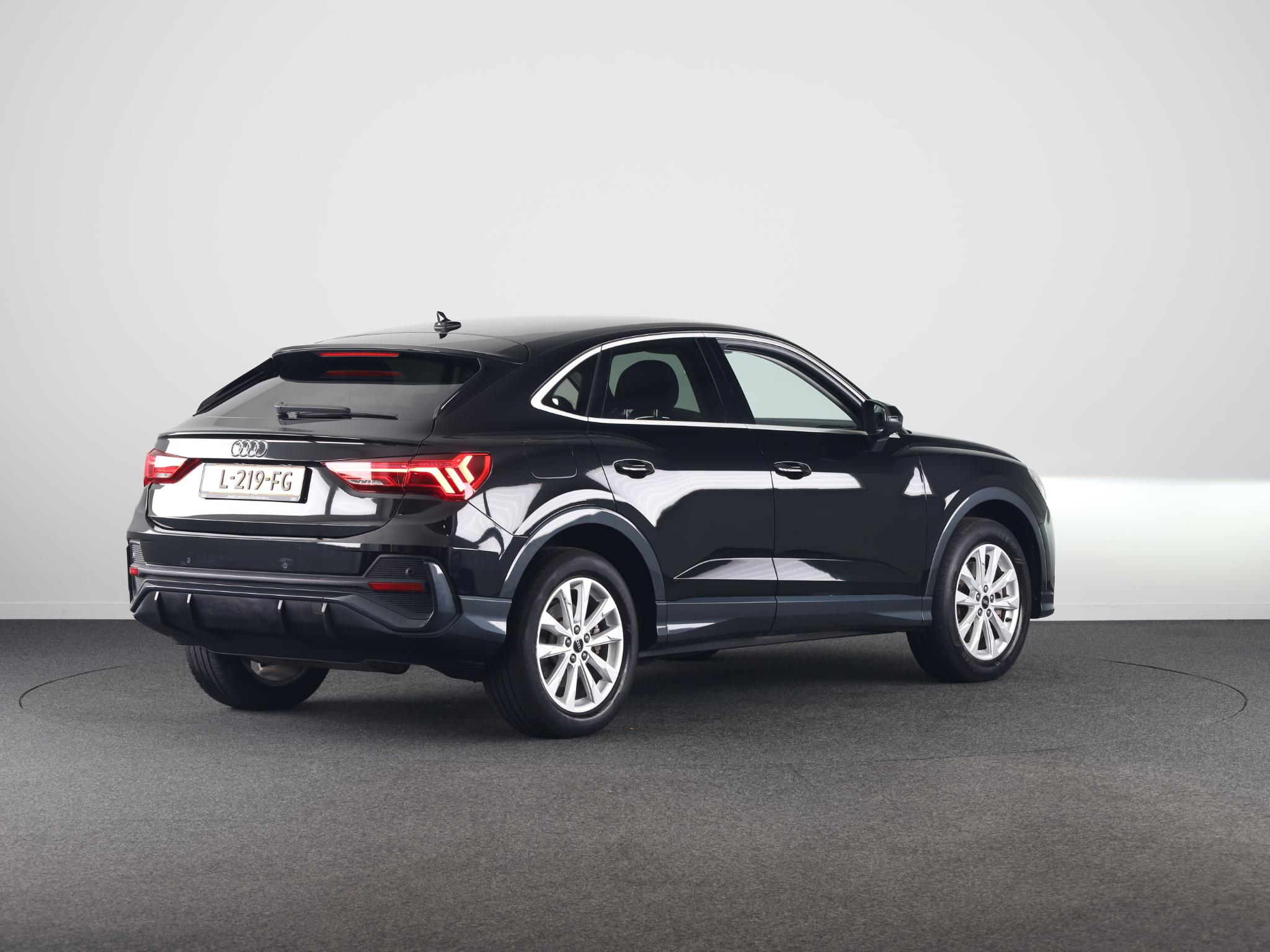 Foto van Audi Q3 Sportback E-tron