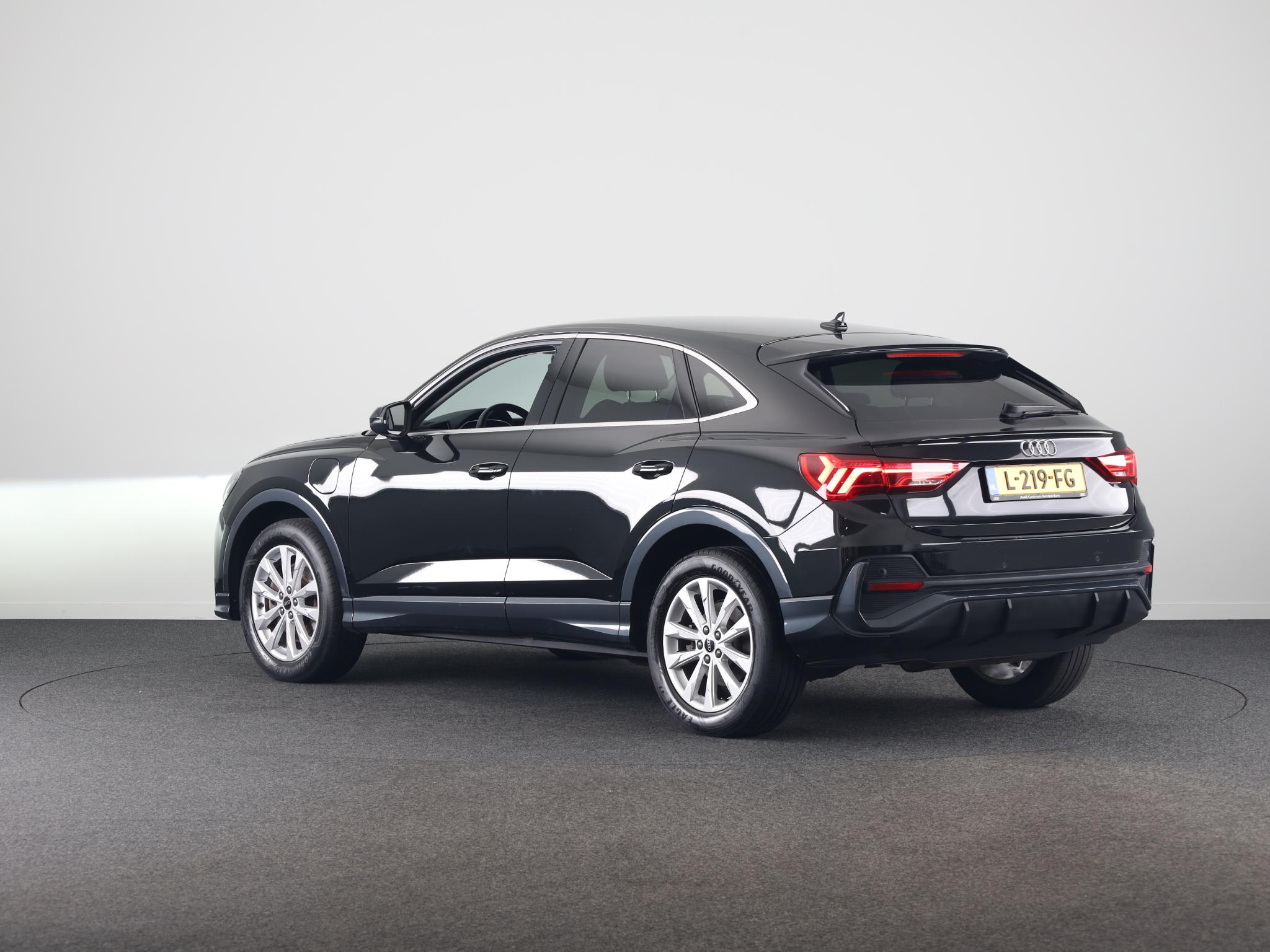 Foto van Audi Q3 Sportback E-tron