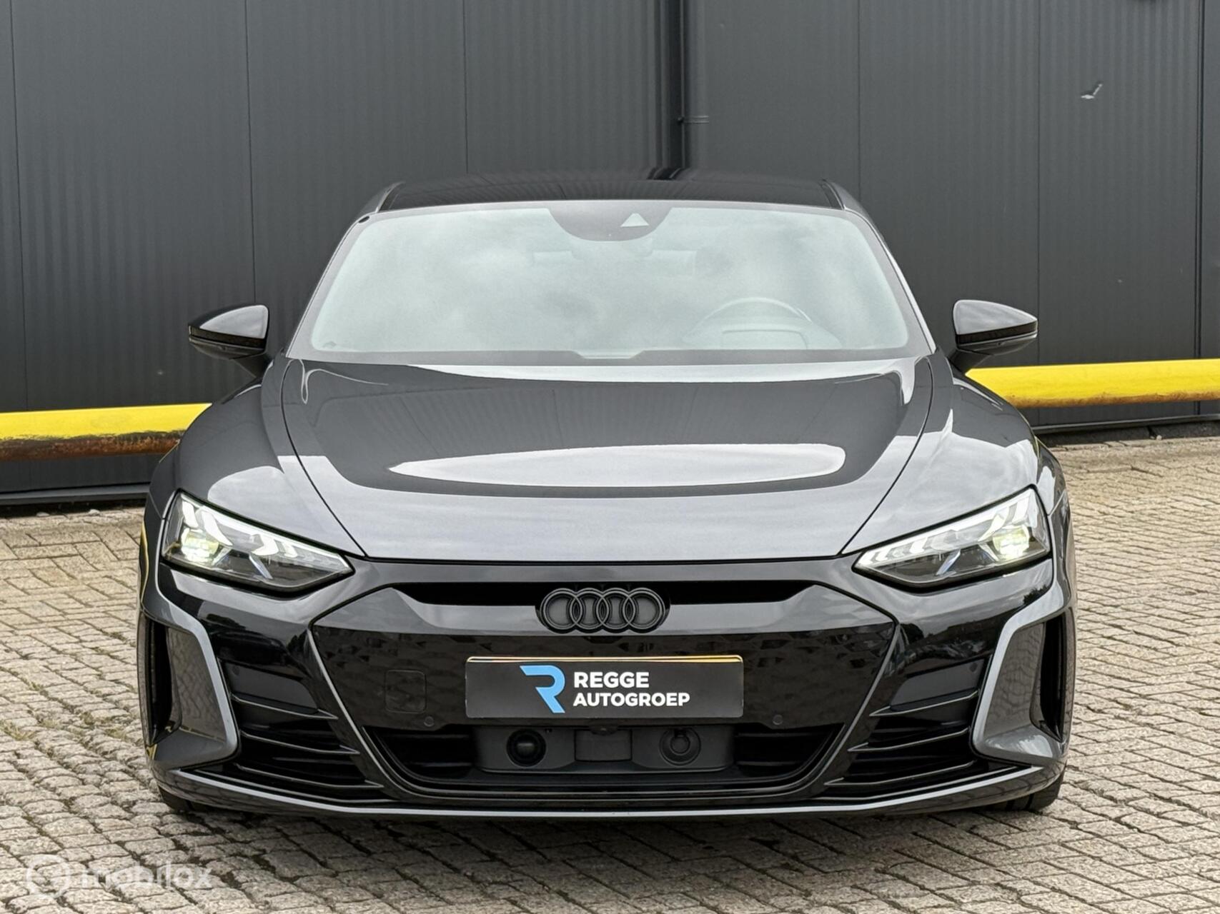 Foto van Audi E-tron GT