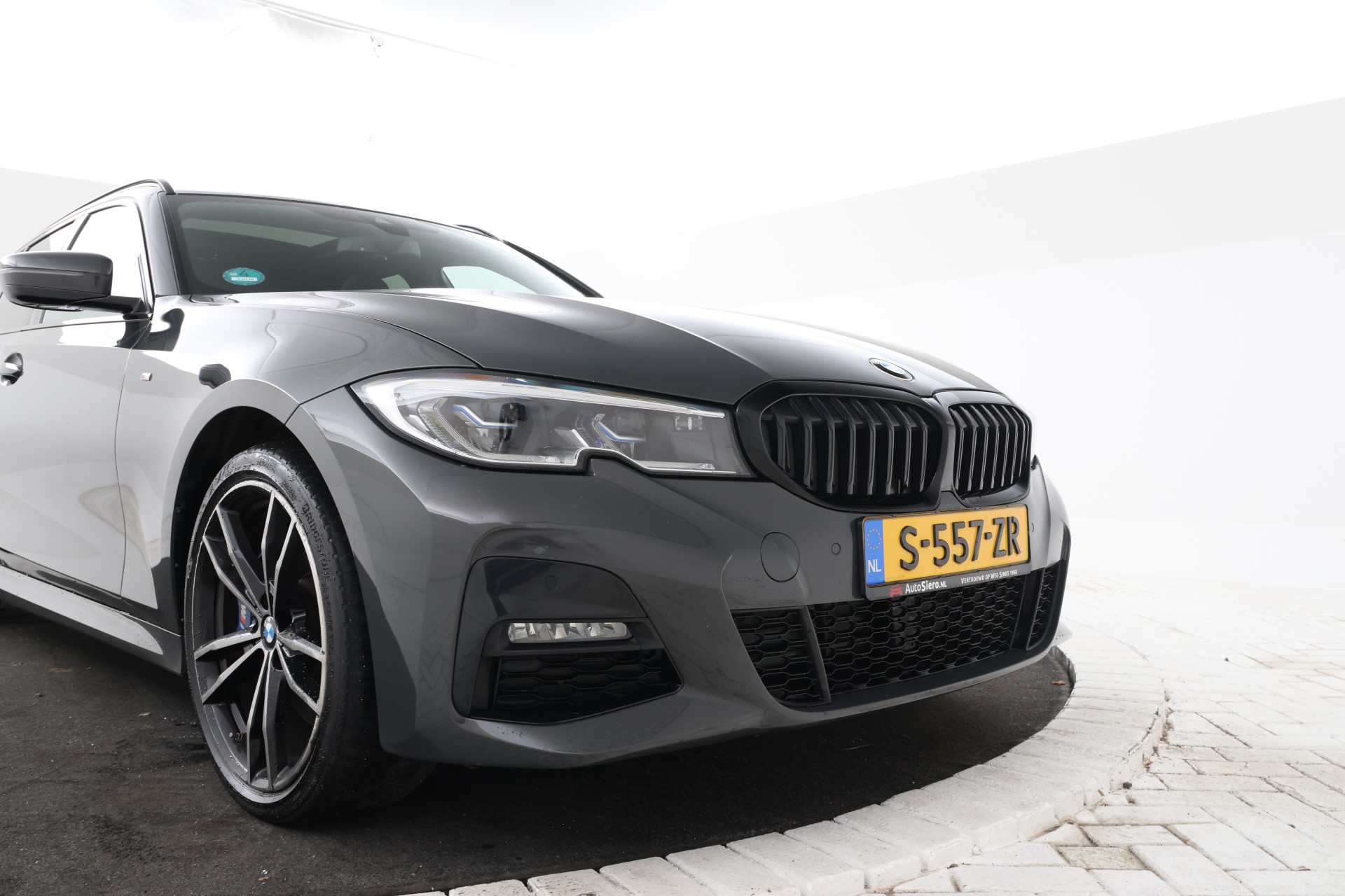Foto van BMW 330e xDrive
