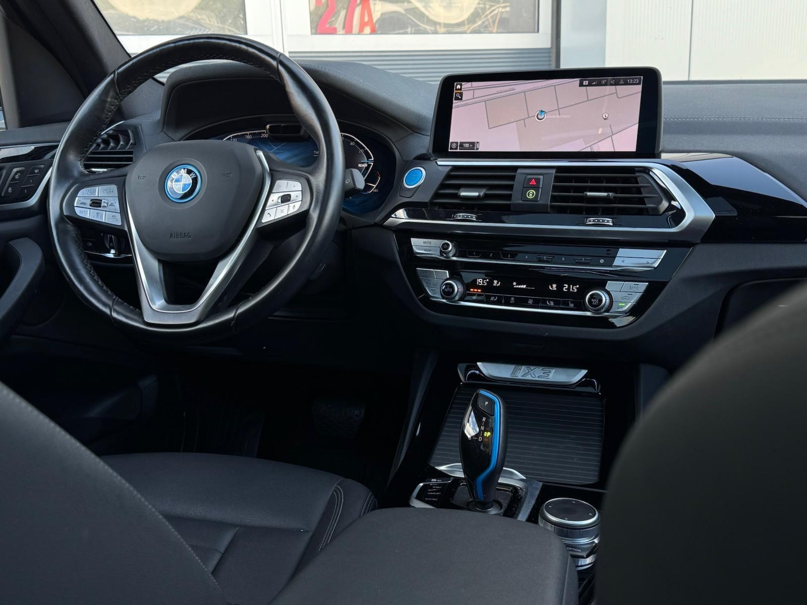 Foto van BMW Ix3