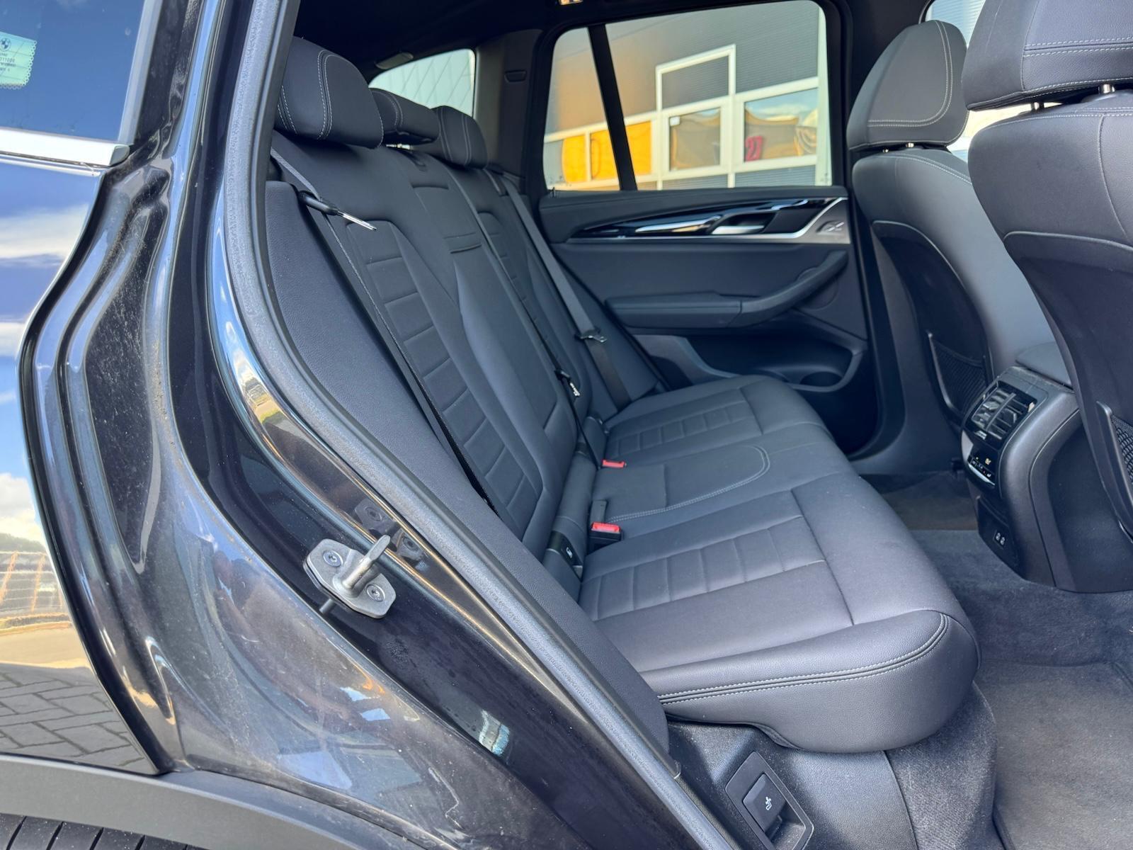 Foto van BMW Ix3