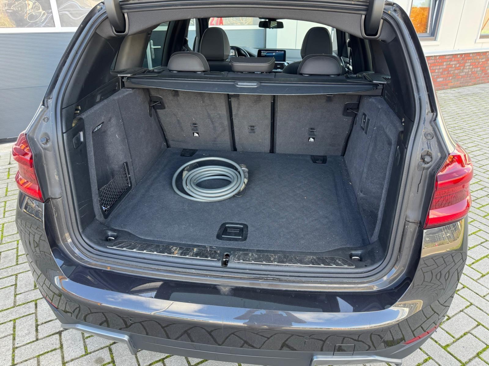 Foto van BMW Ix3