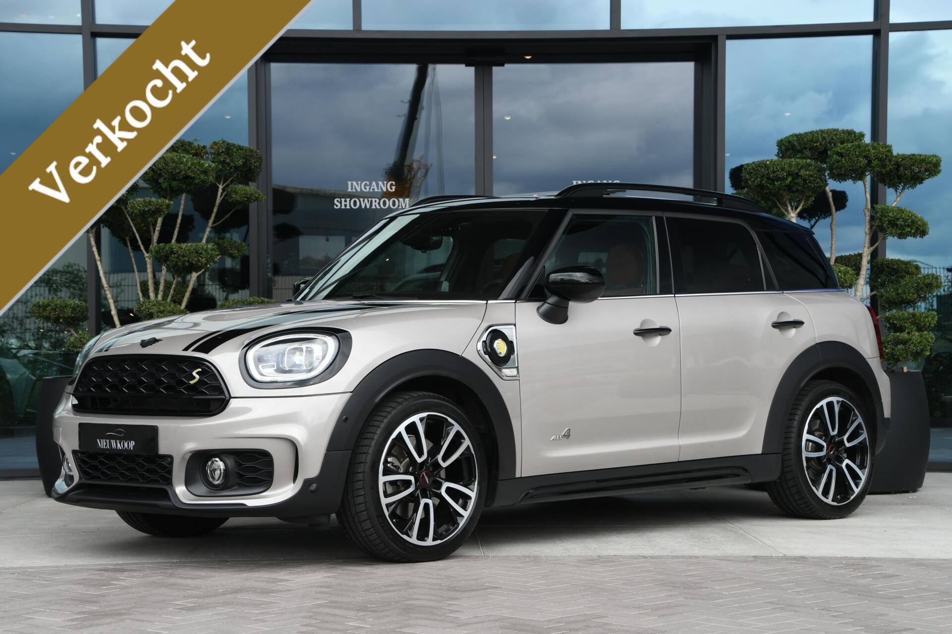 Mini Countryman Cooper Se All4 1.5 Cooper S E ALL4 John Cooper Works PANO | LEDER 2022 - voorkant