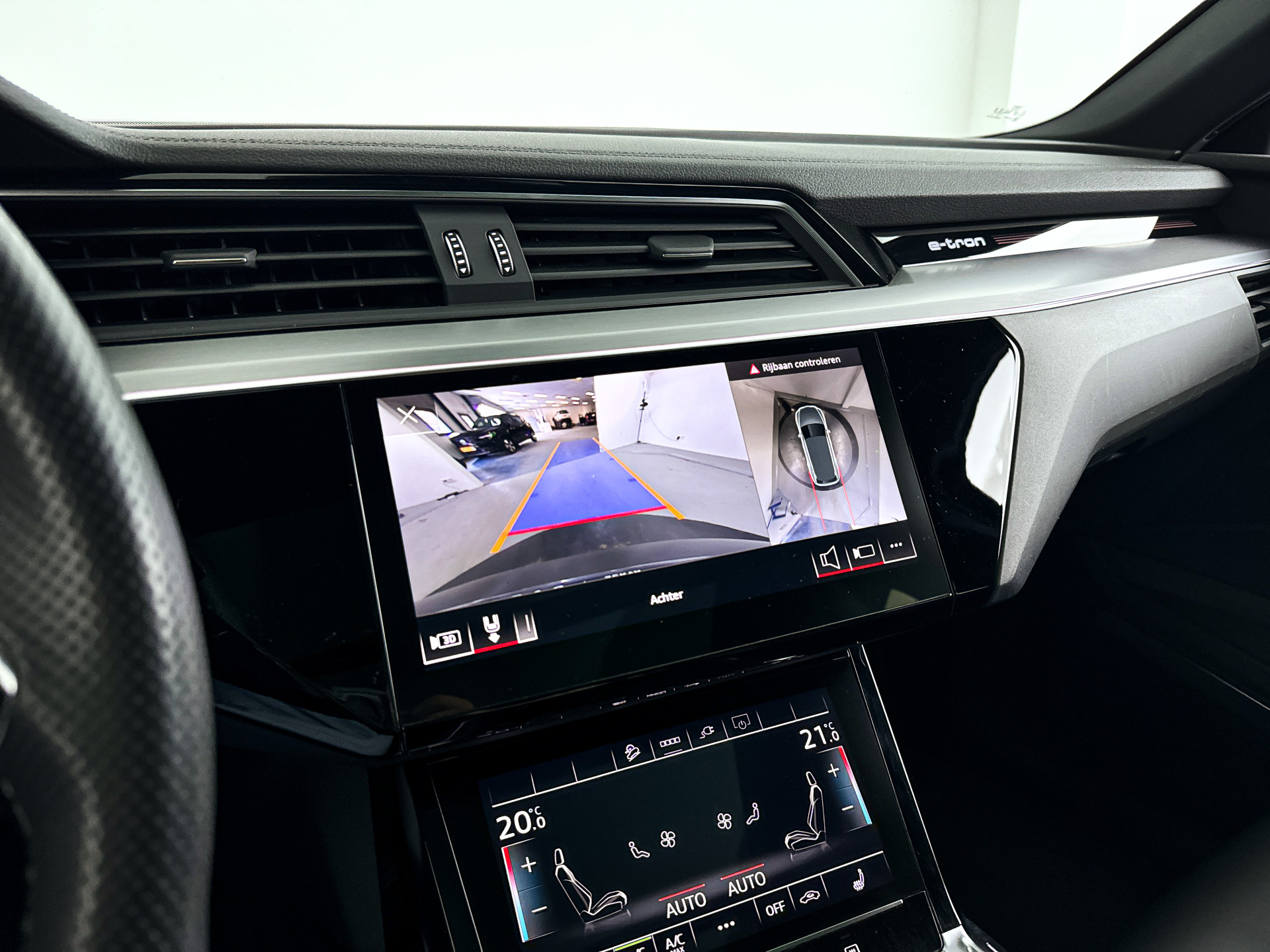 Foto van Audi E-tron 55
