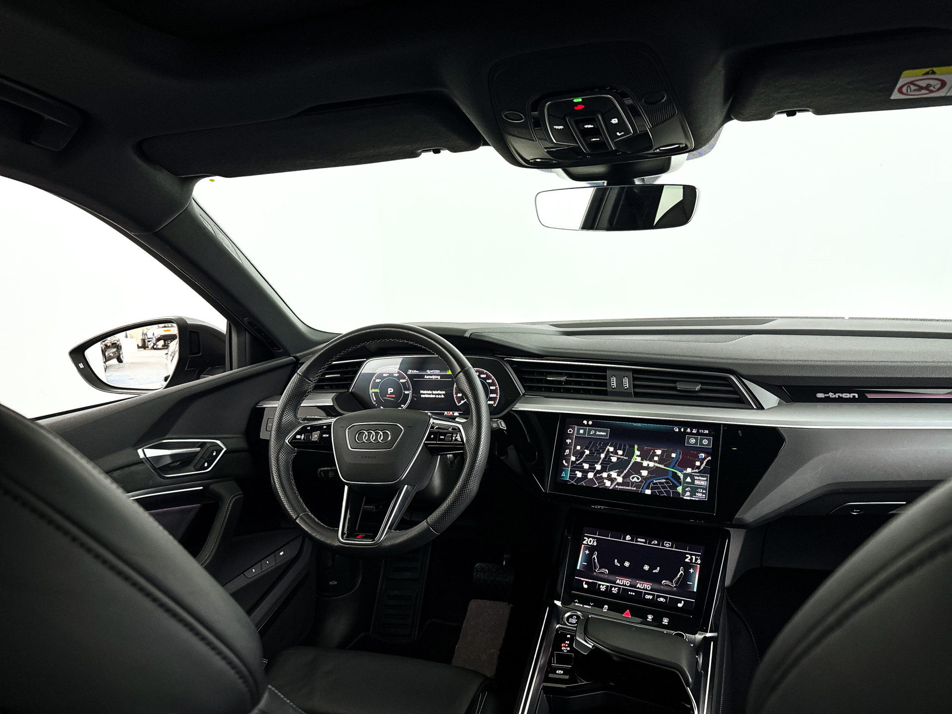 Foto van Audi E-tron 55