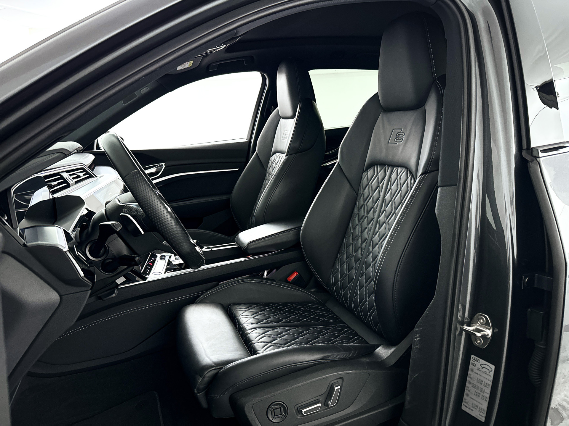 Foto van Audi E-tron 55